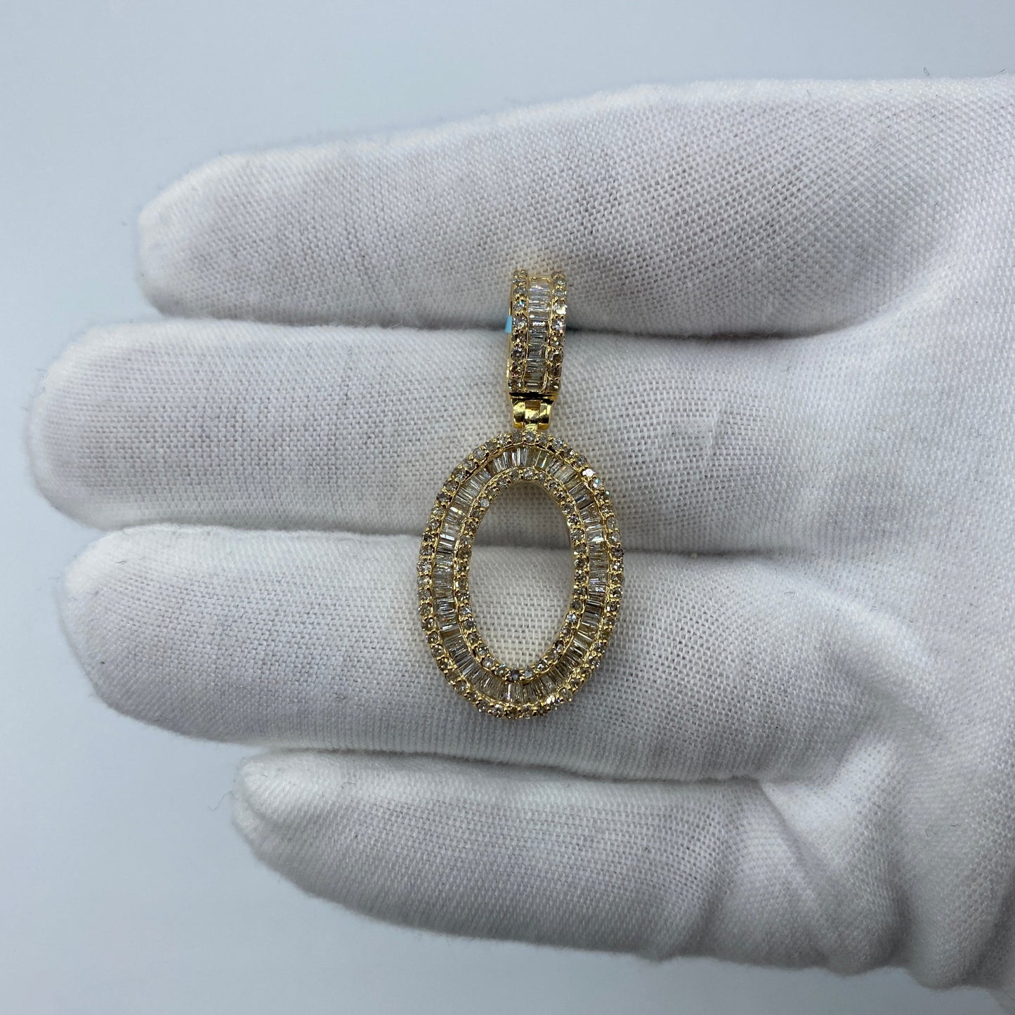 14K Initial O Diamond Baguette Pendant