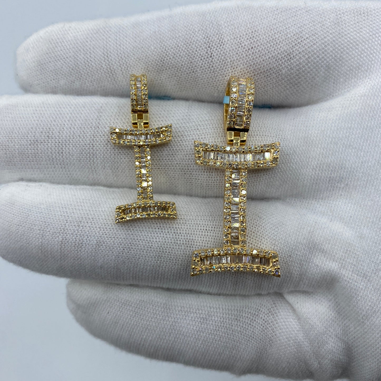 14K Initial I Diamond Baguette Pendant
