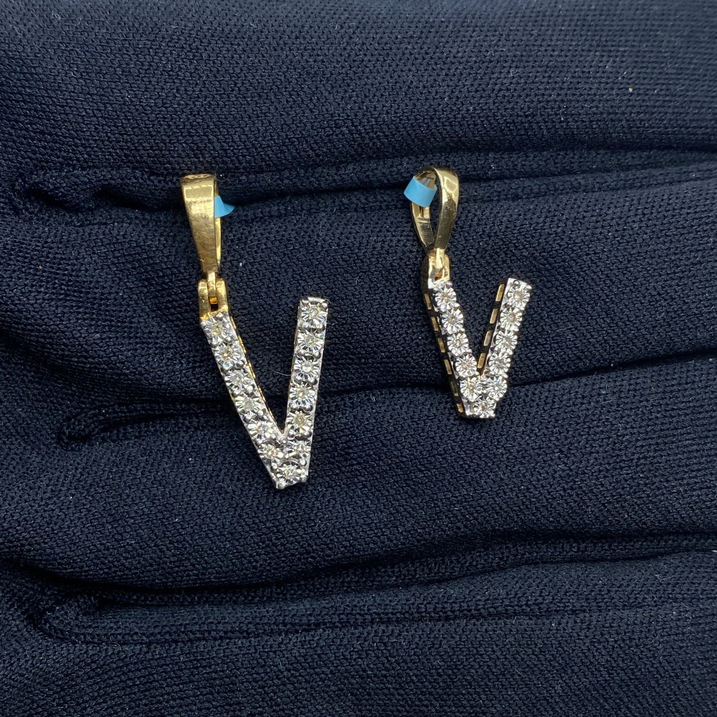 14k Single Stone Initial V Pendant