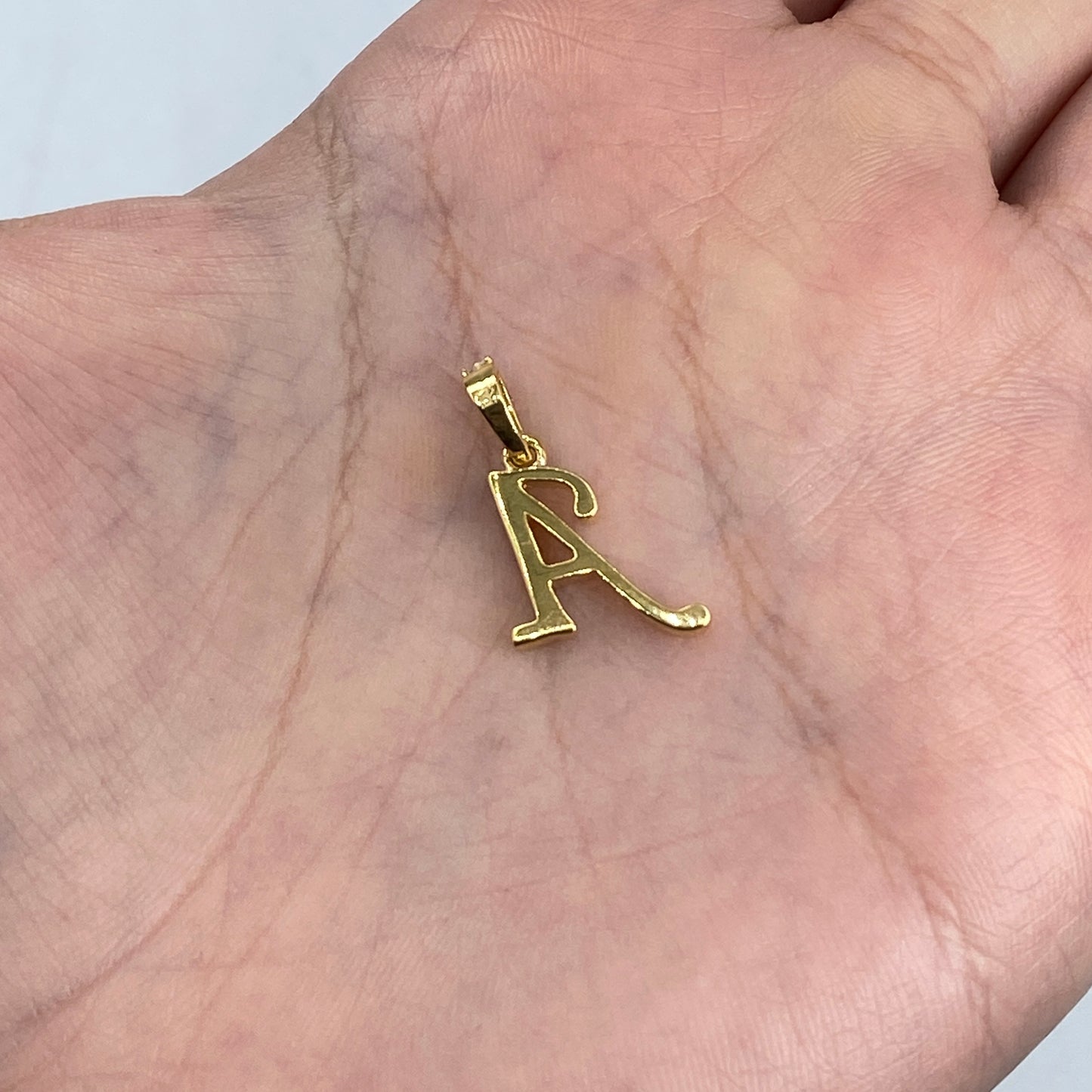 10K Cursive A Initial Diamond Pendant