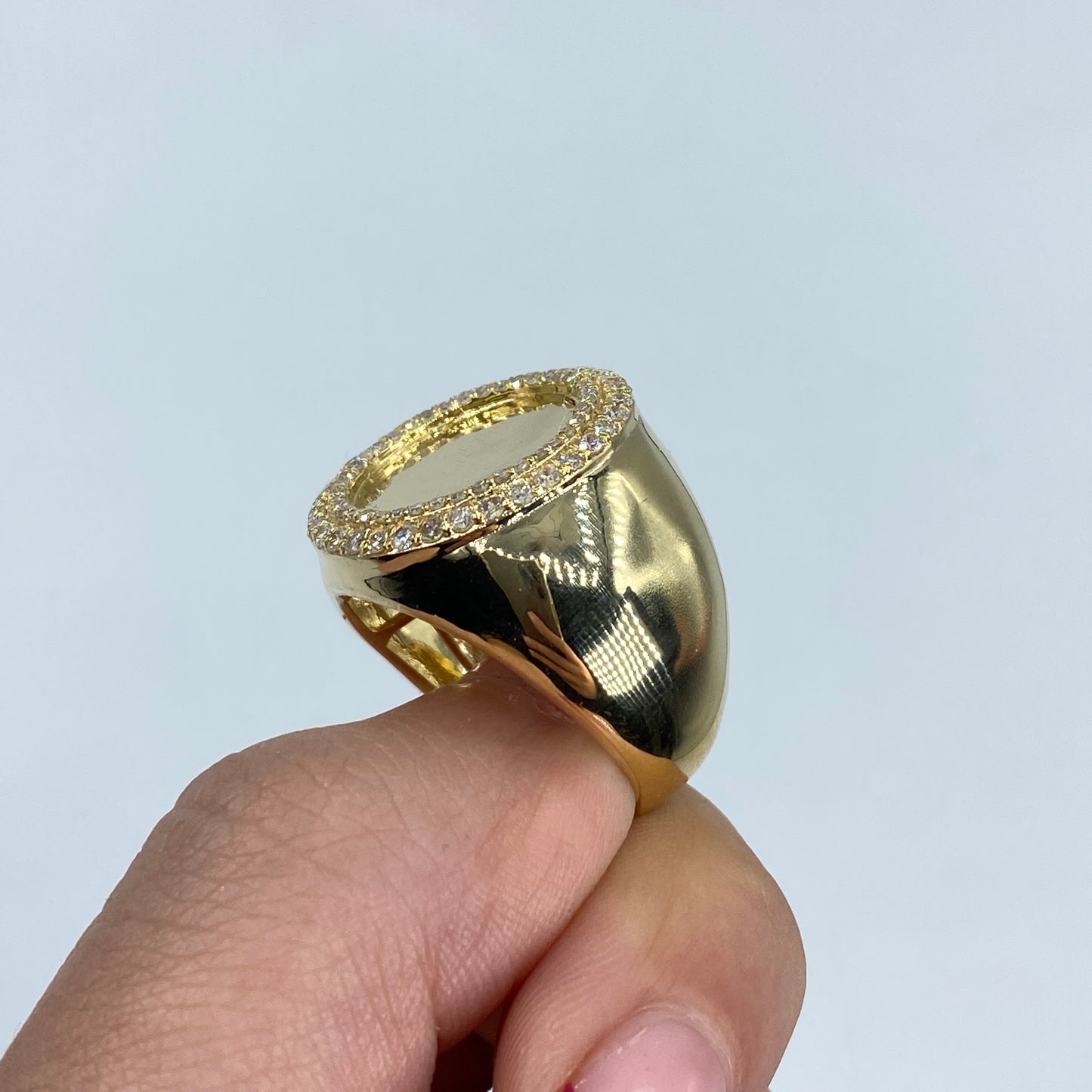 10K Circle Photo Diamond Ring