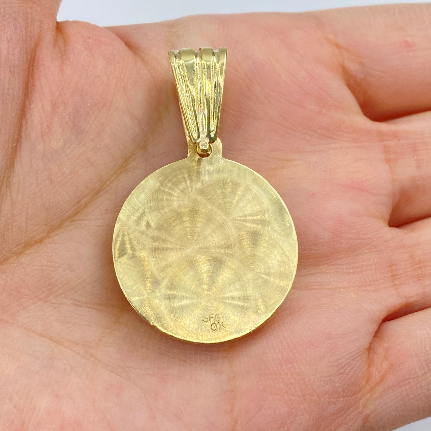 10K Puerto Rico Flag Circle Pendant