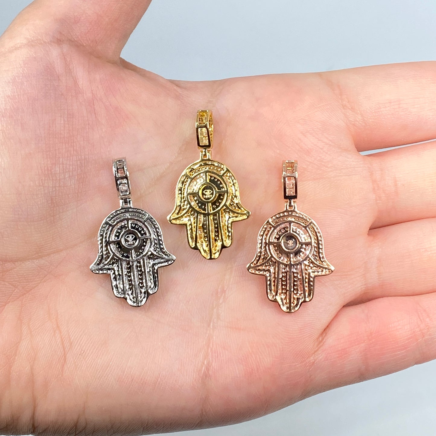14K Hamsa Diamond Pendant