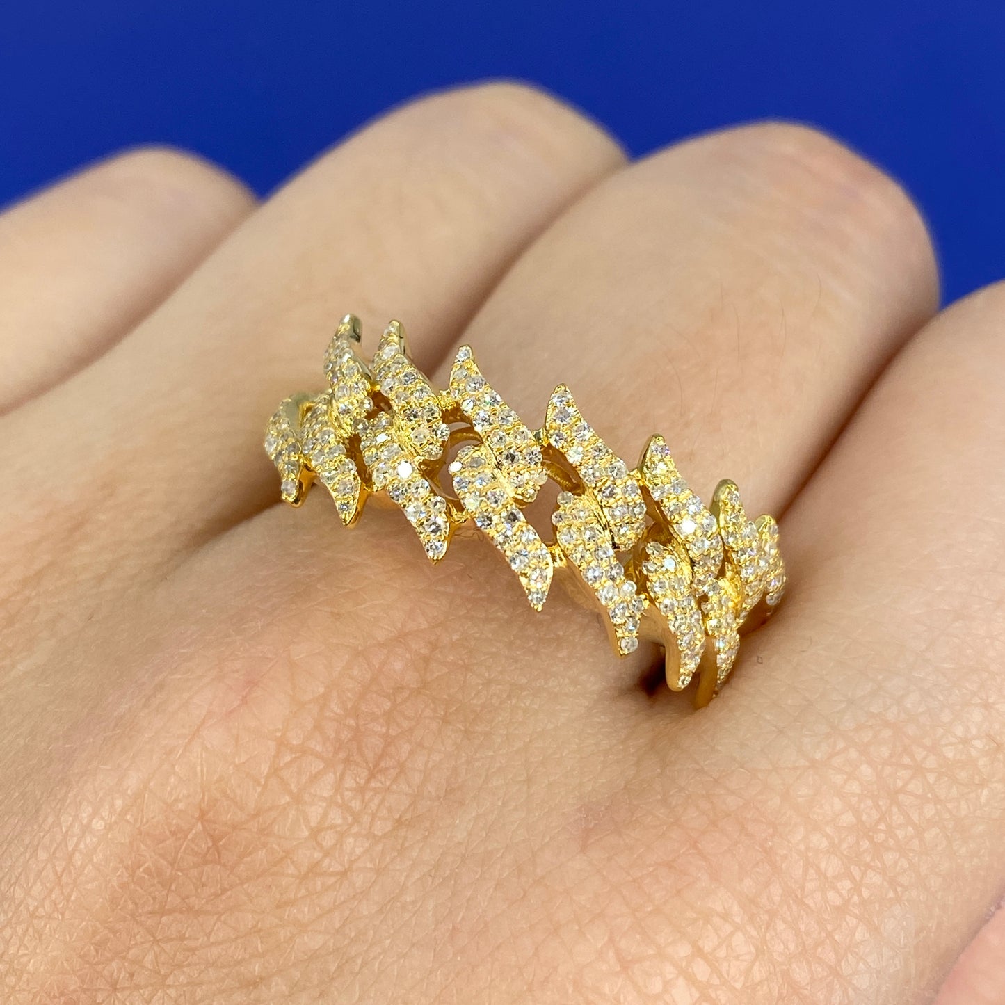 10K Thorn Diamond Ring