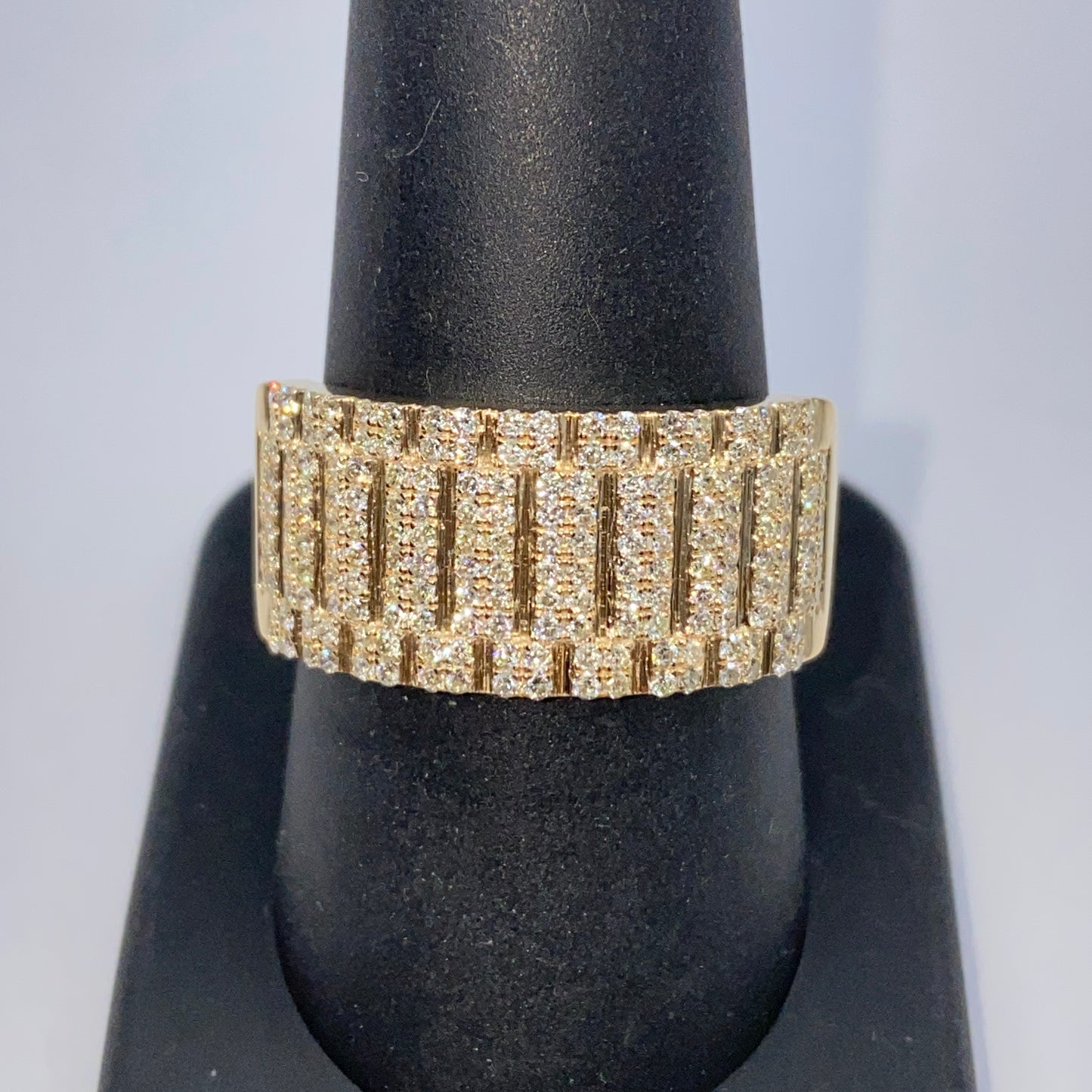 10K Rendezvous Watch Band Diamond Ring