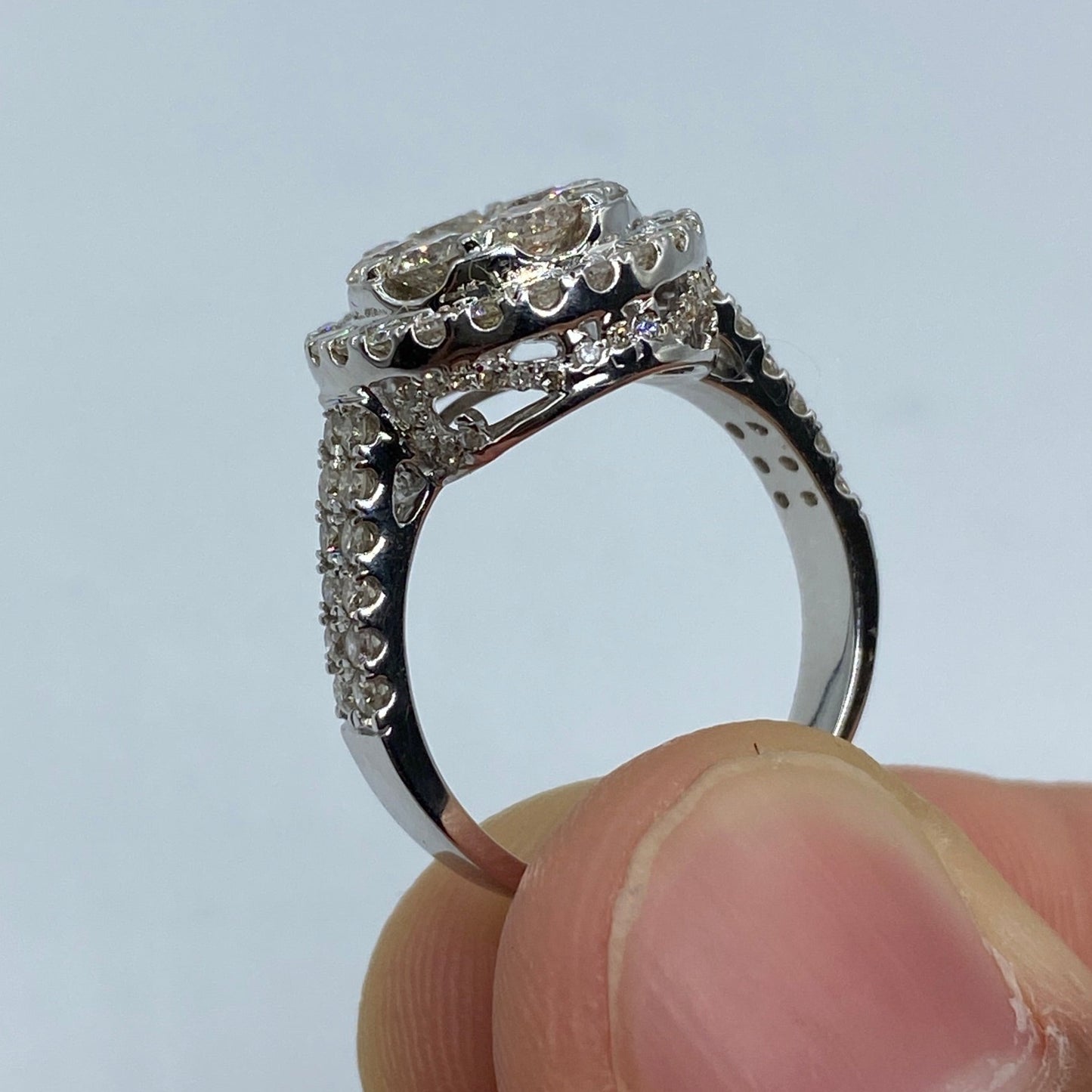 14K Circle 3D Flower Diamond Engagement Ring