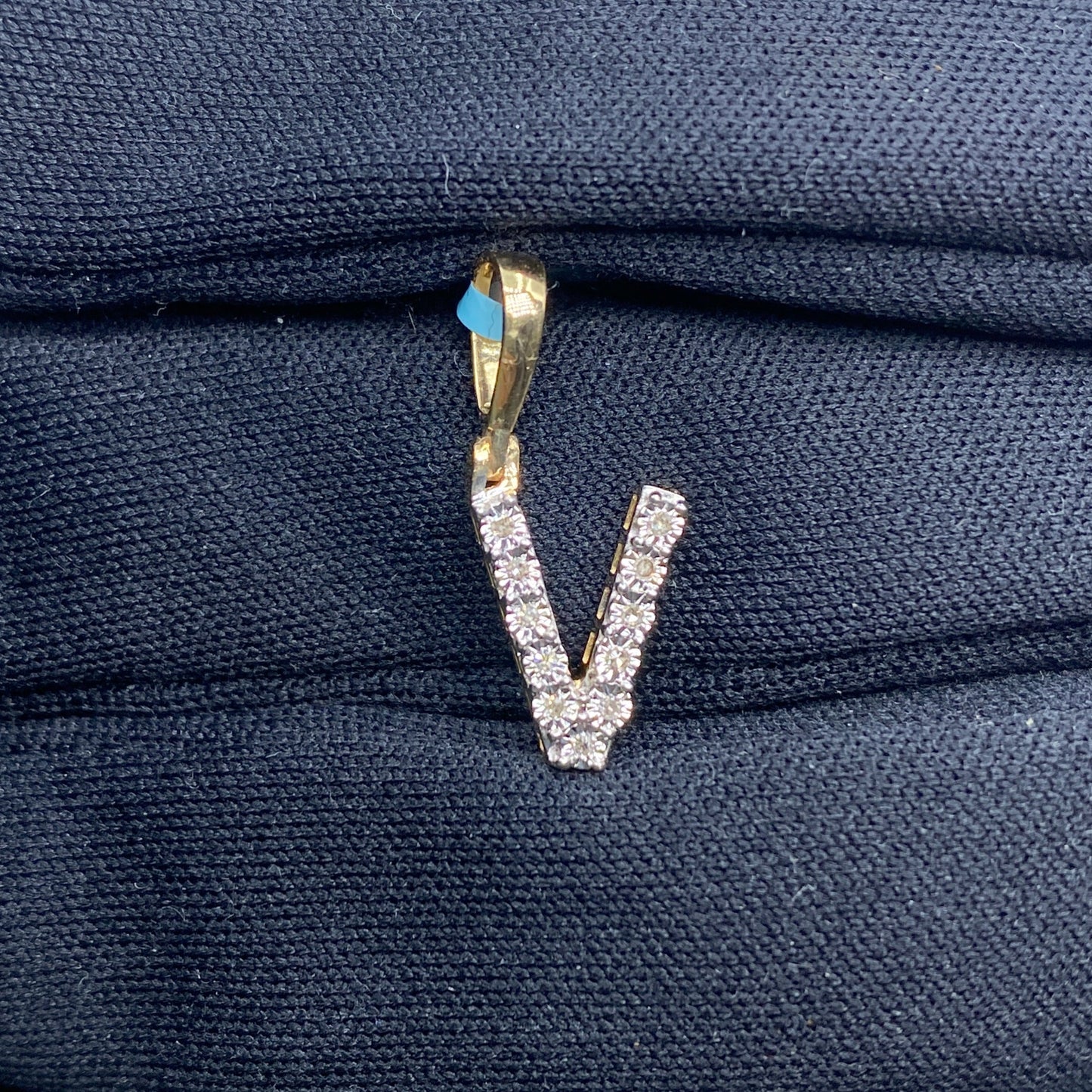 14k Single Stone Initial V Pendant