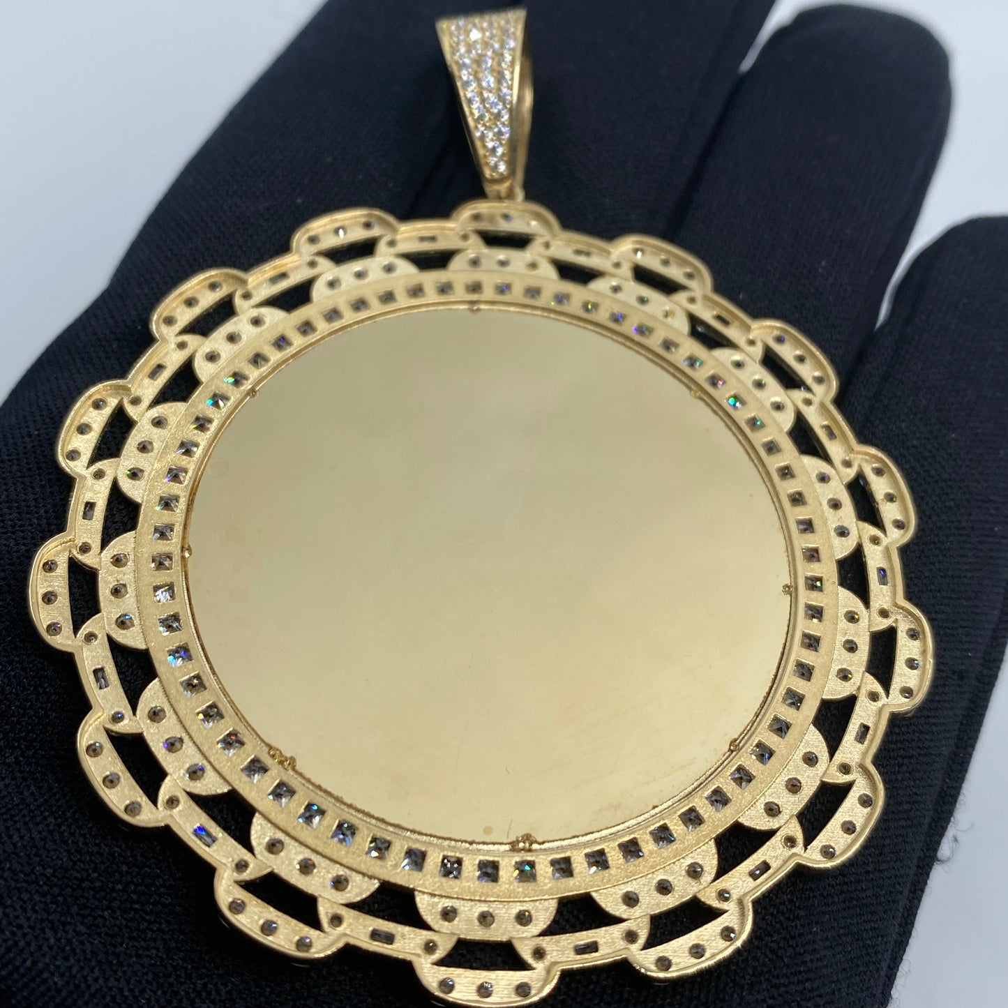 14K Circle Chain Picture Photo Pendant
