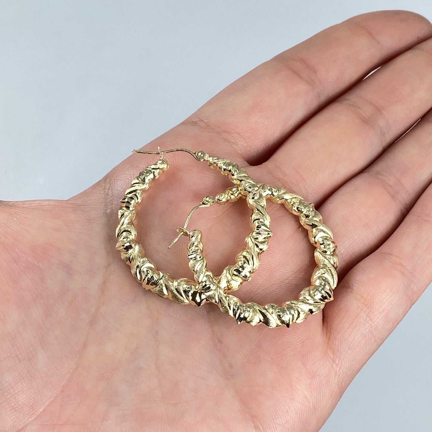 10K Circle Puff Heart Hoop Earrings