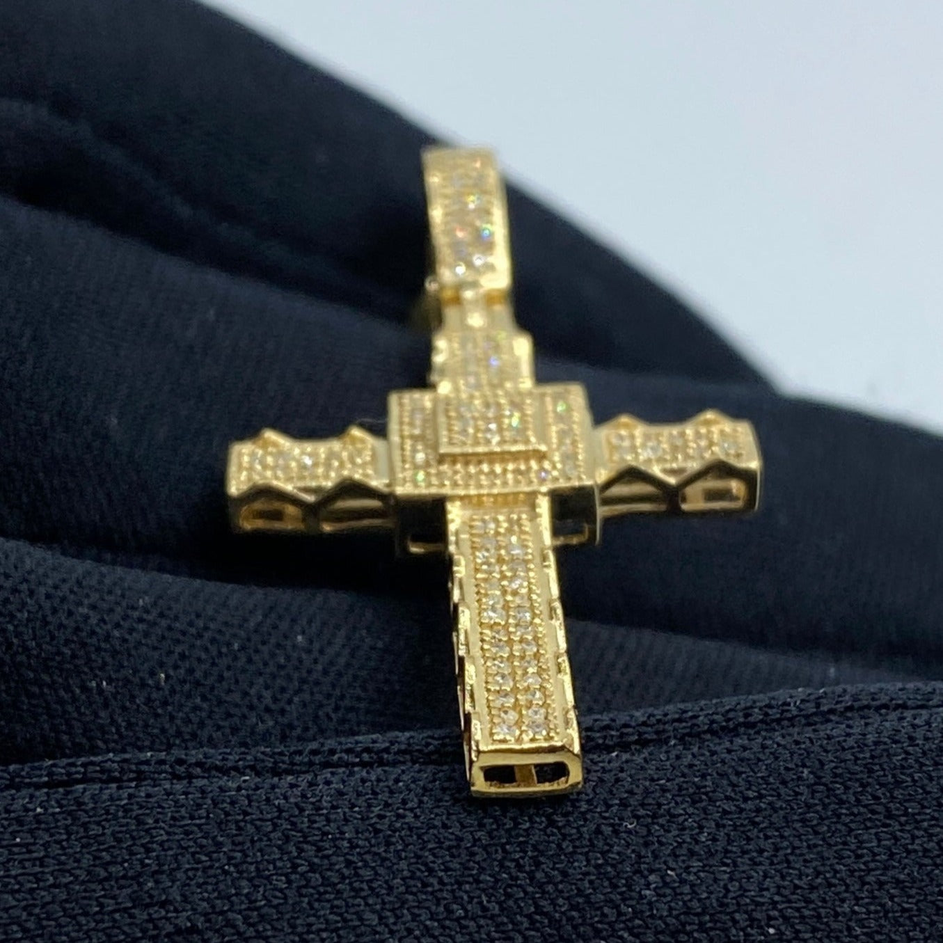 10K Square Budded Cross Diamond Pendant