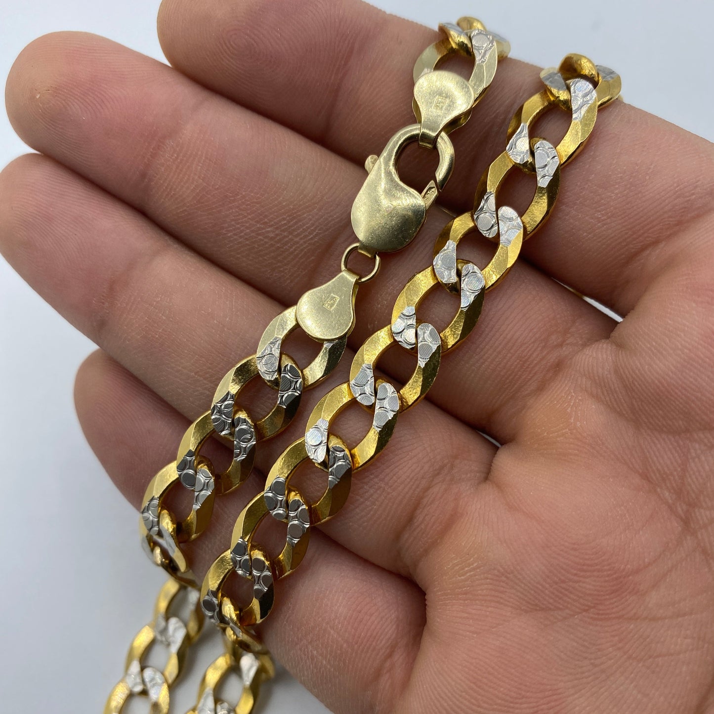 14K 9.7MM Cuban Link Chain 20-28"