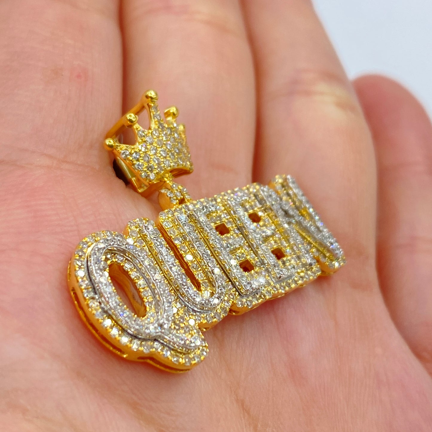 10K Royalty Name Plate Diamond Pendant