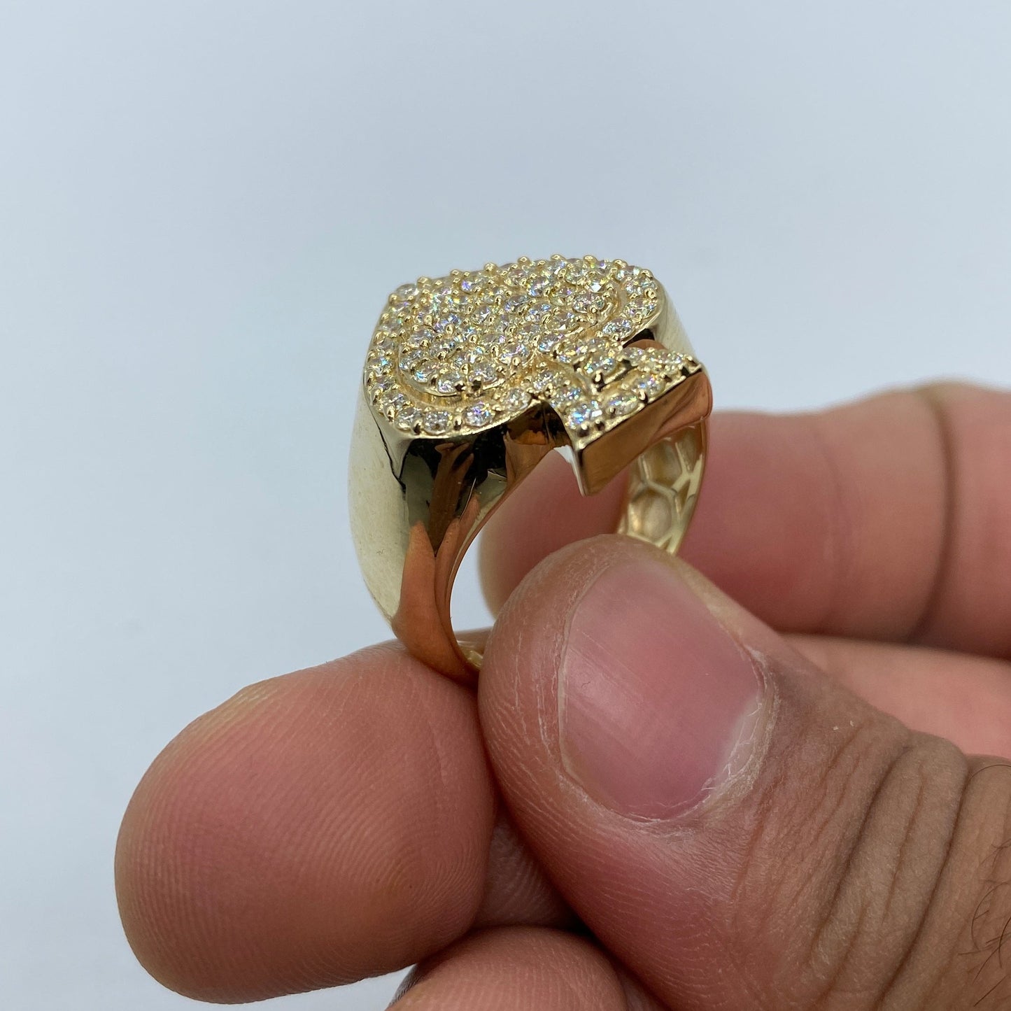 10K Lucky Spade Diamond Ring