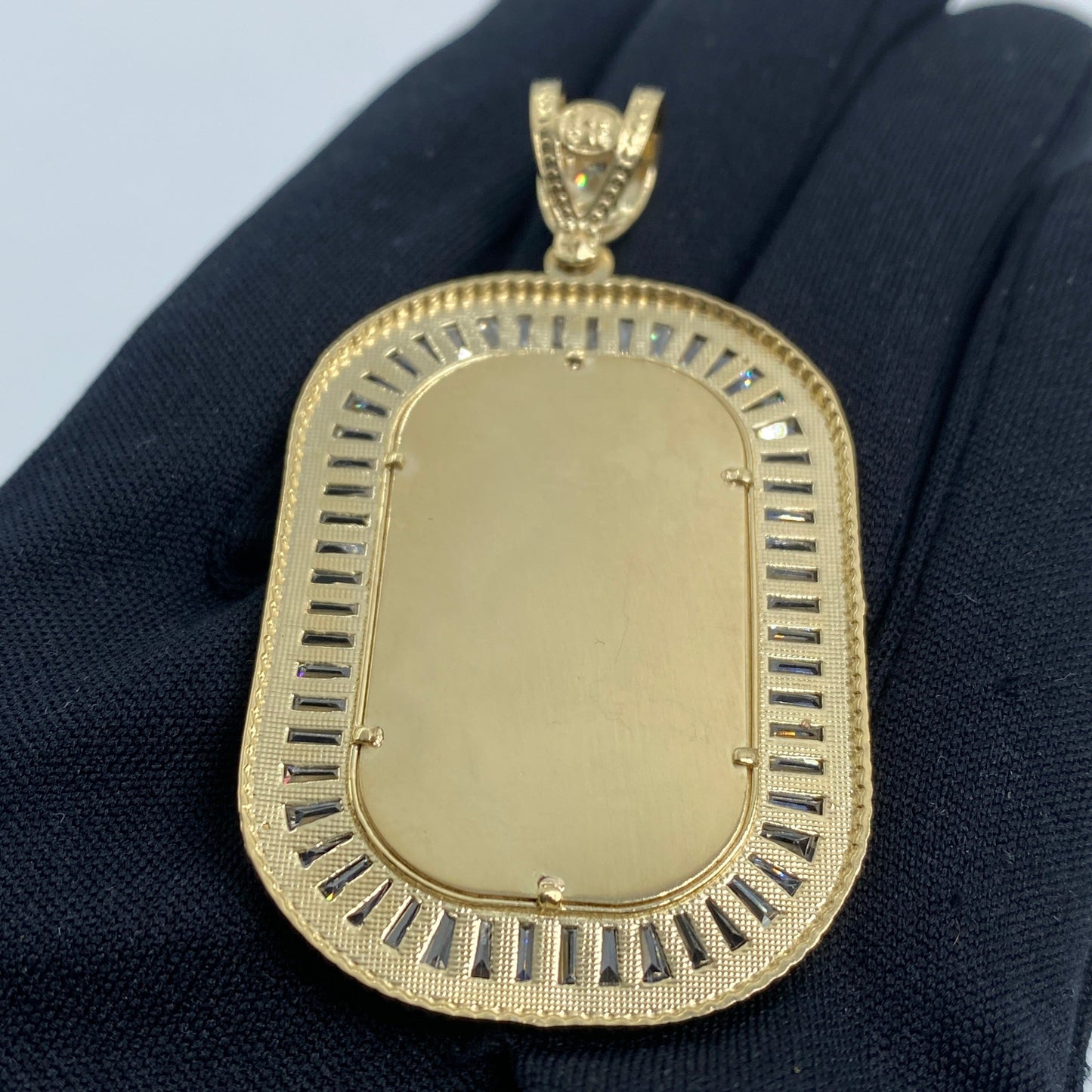 14K Rounded Rectangle Picture Photo Pendant