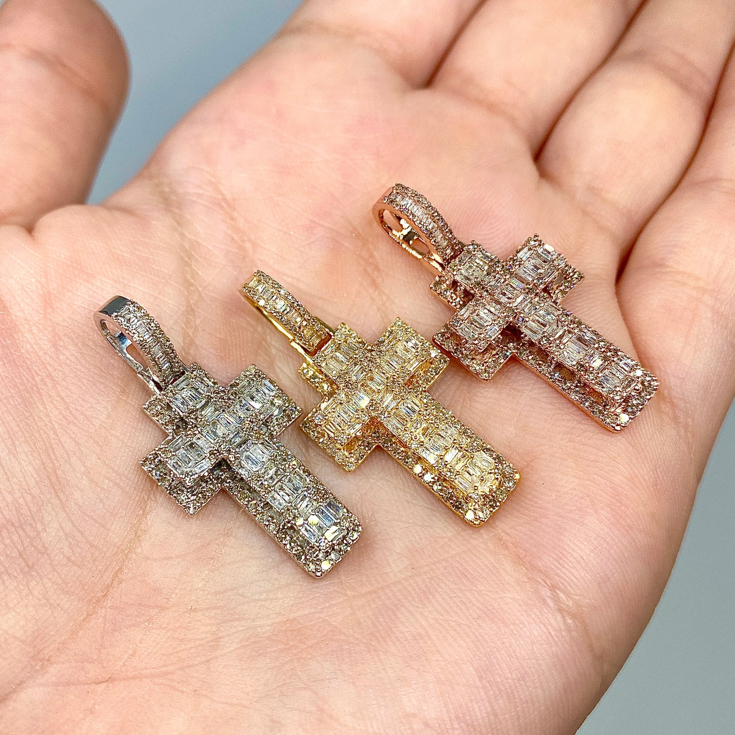 14K 3D Cross Diamond Pendant