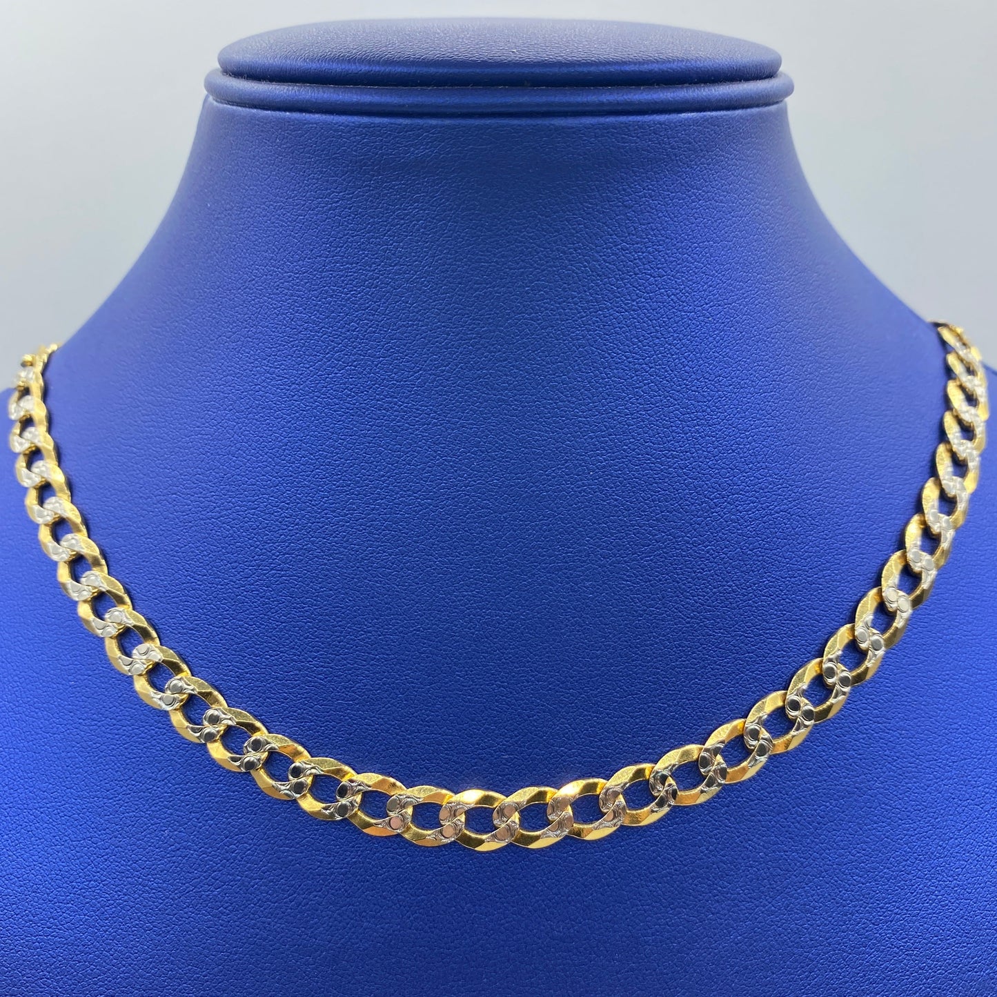 14K 8.5MM Flat Cuban Link Chain 20-26"