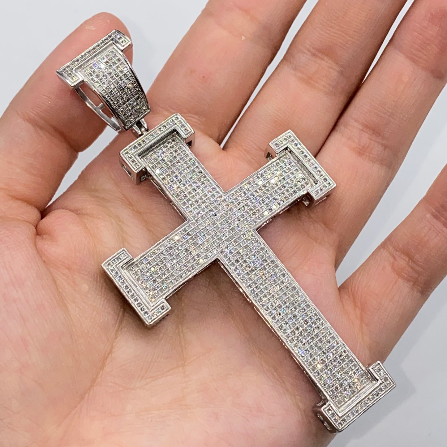 10K Virtue Cross Diamond Pendant