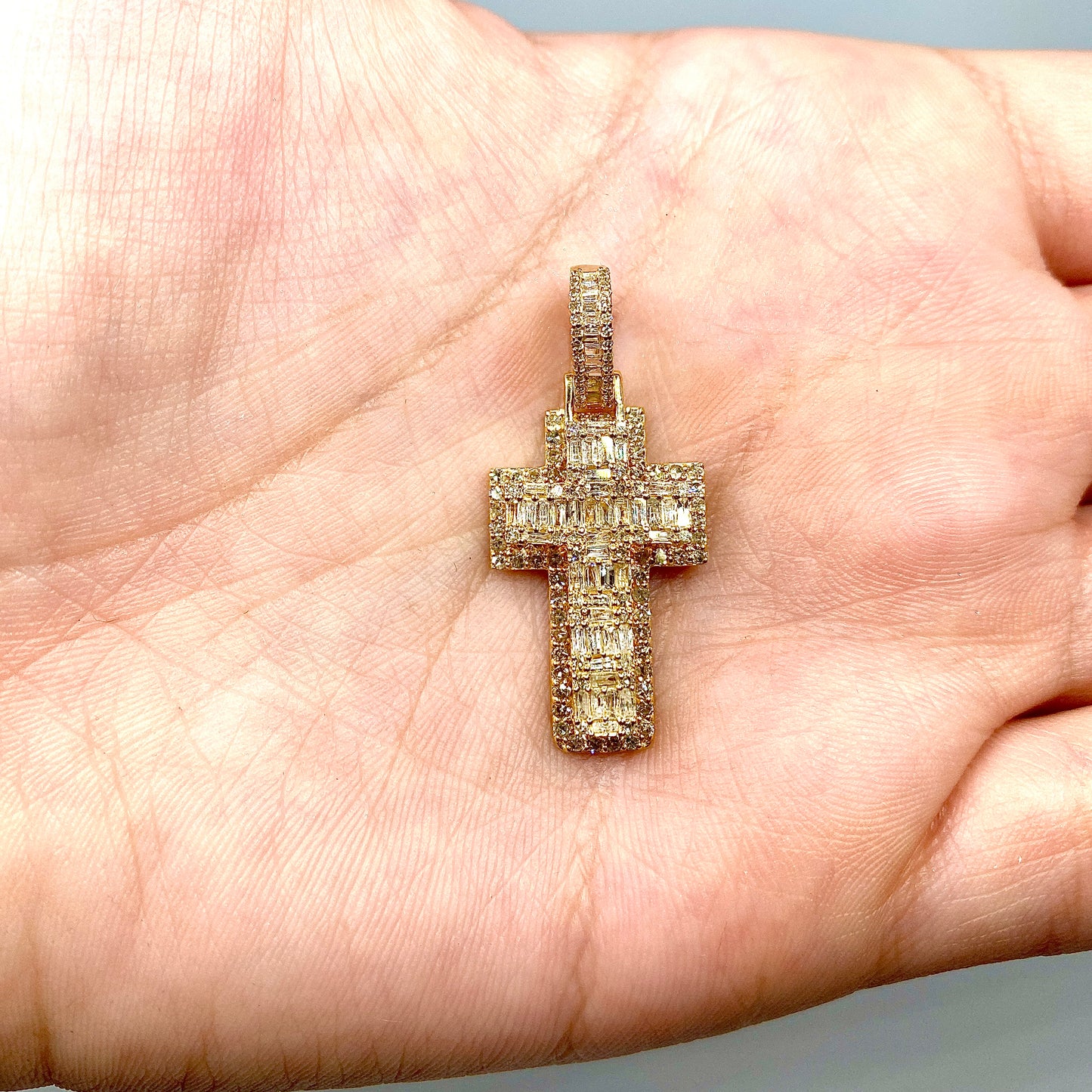 14K 3D Cross Diamond Pendant