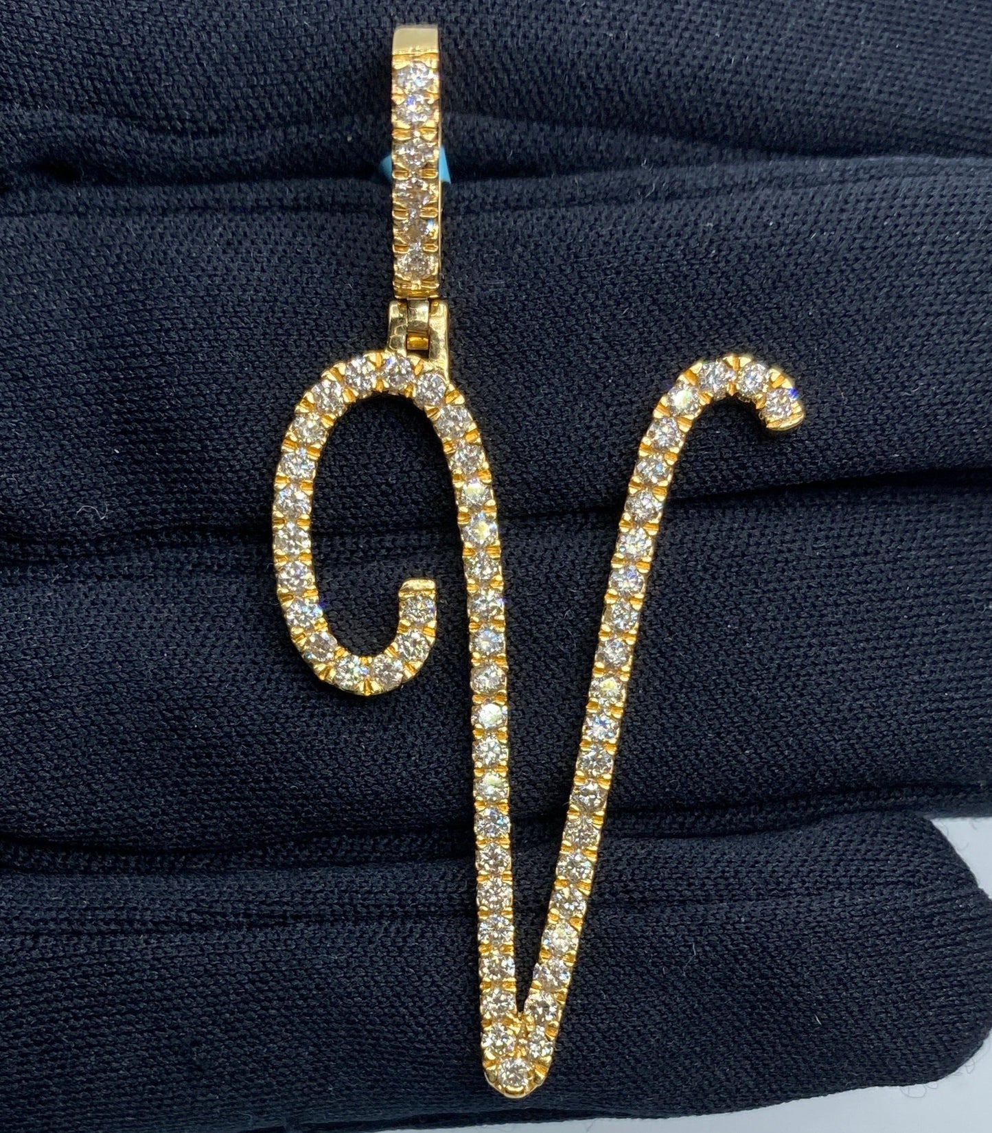 14k Initial V Large Script Pendant