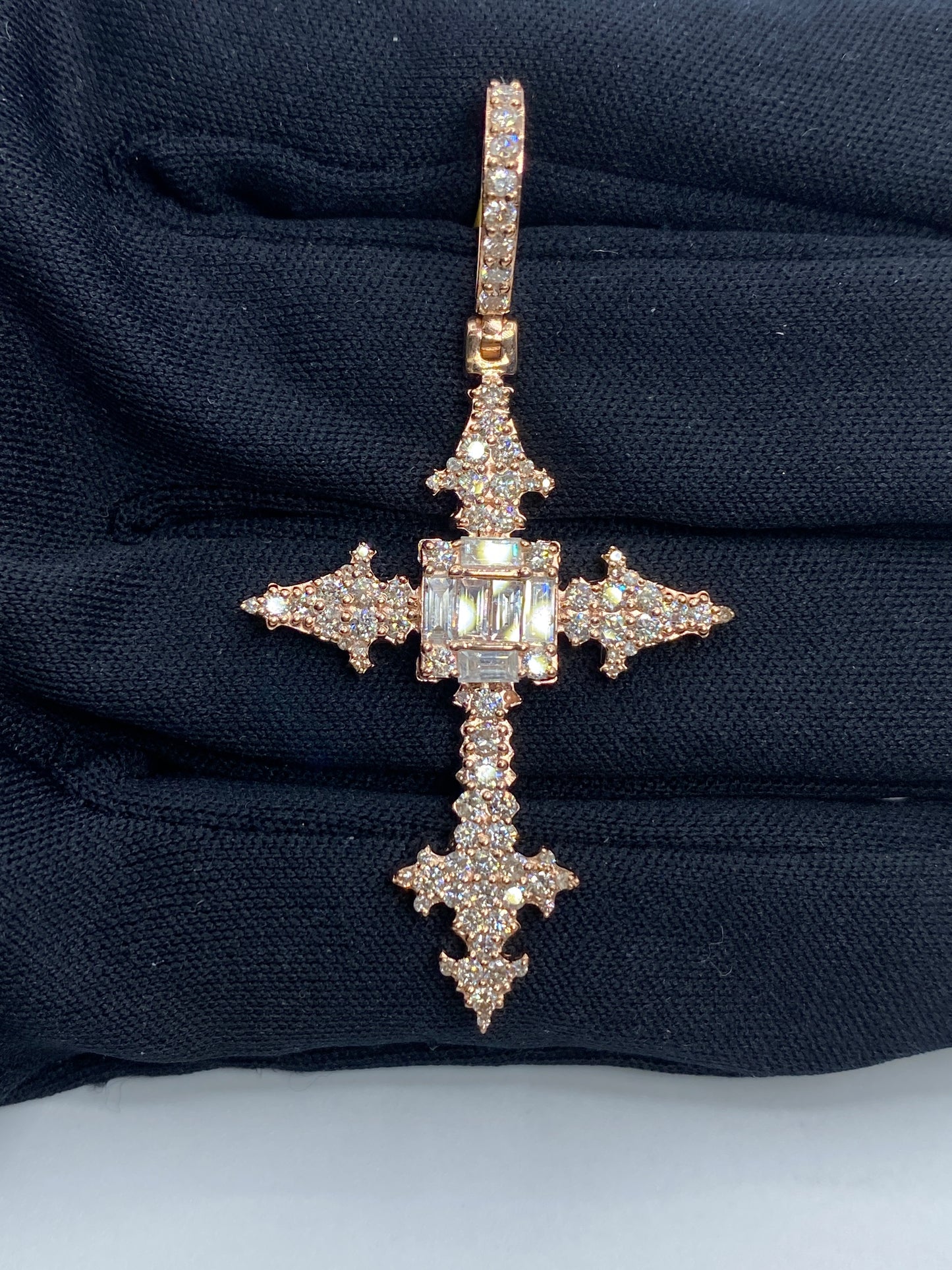 10K Baguette Trefoil Cross Pendant
