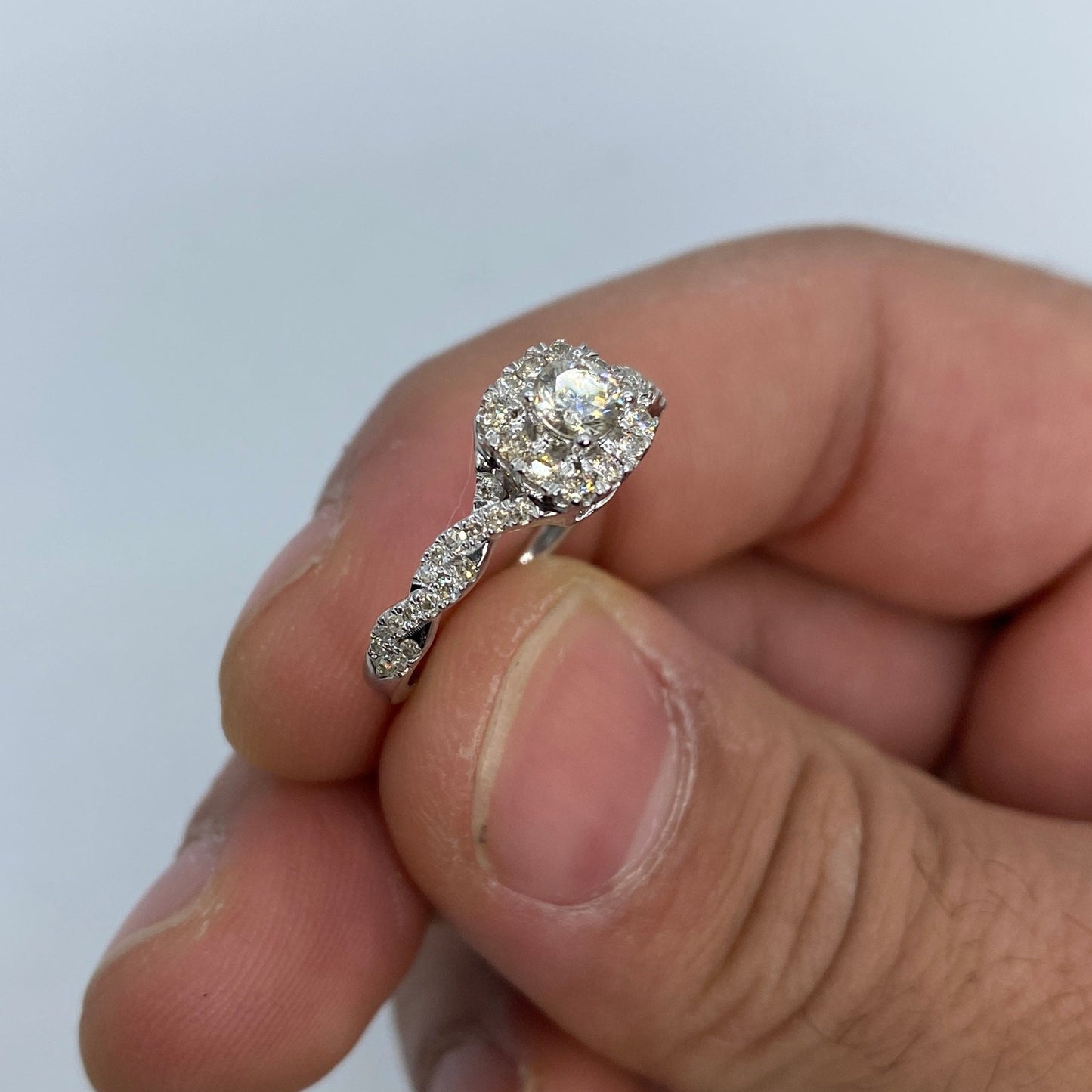14K Large Center Stone Spiral Diamond Engagement Ring