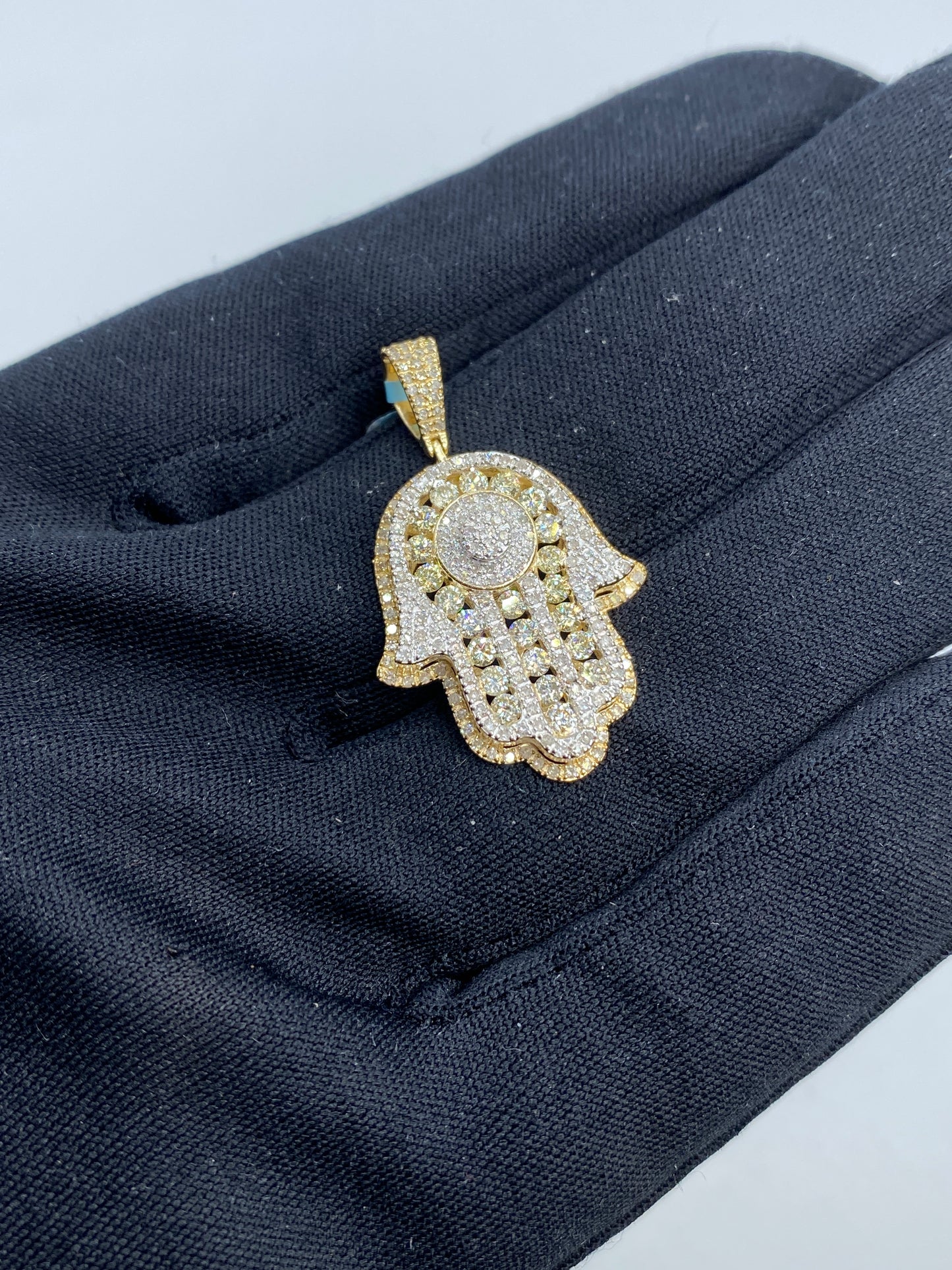 14K Hamsa Diamond Pendant