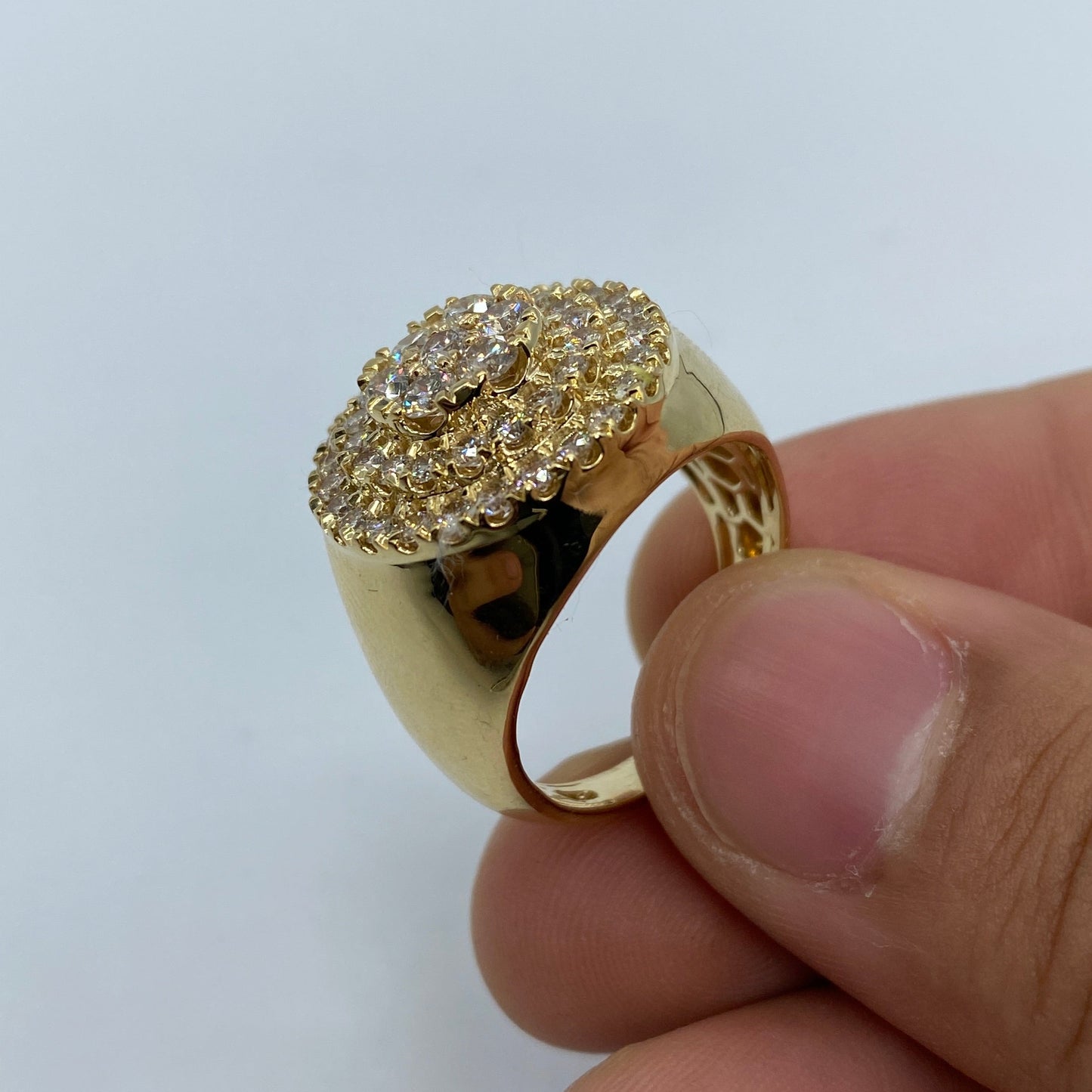 10K Yellow Gold Circle Cake Diamond Ring