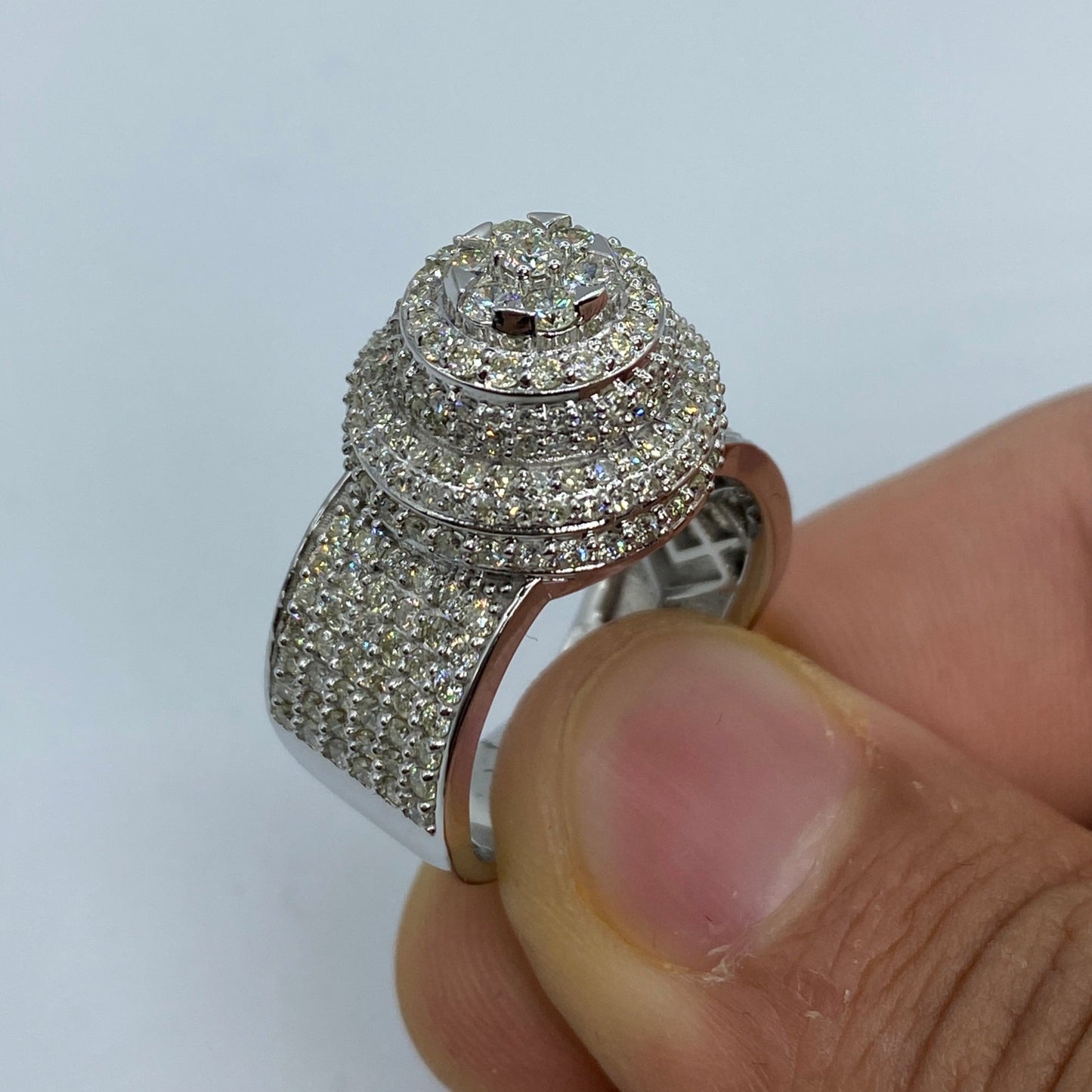 14K Royal Cake Diamond Ring