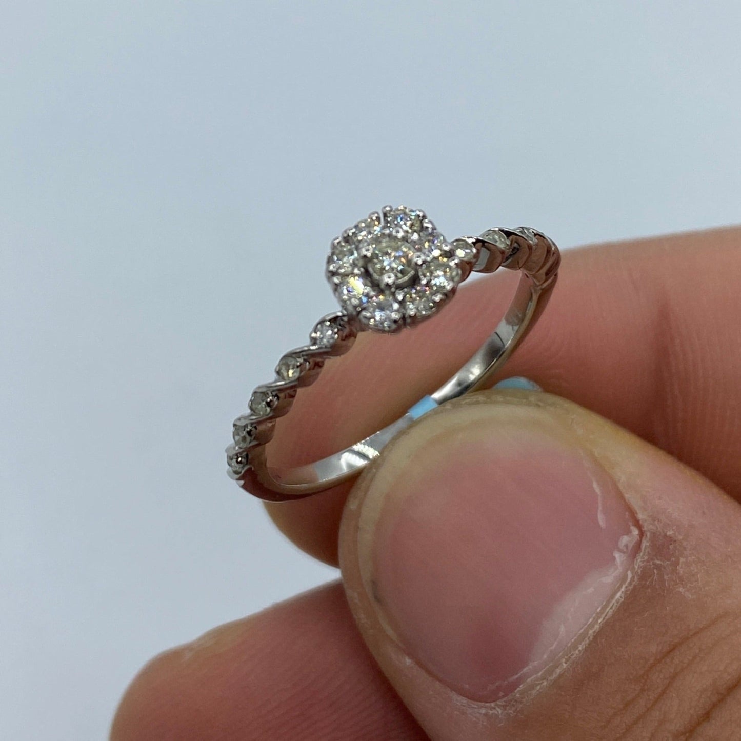 14K Elegant Bloom Diamond Engagement Ring