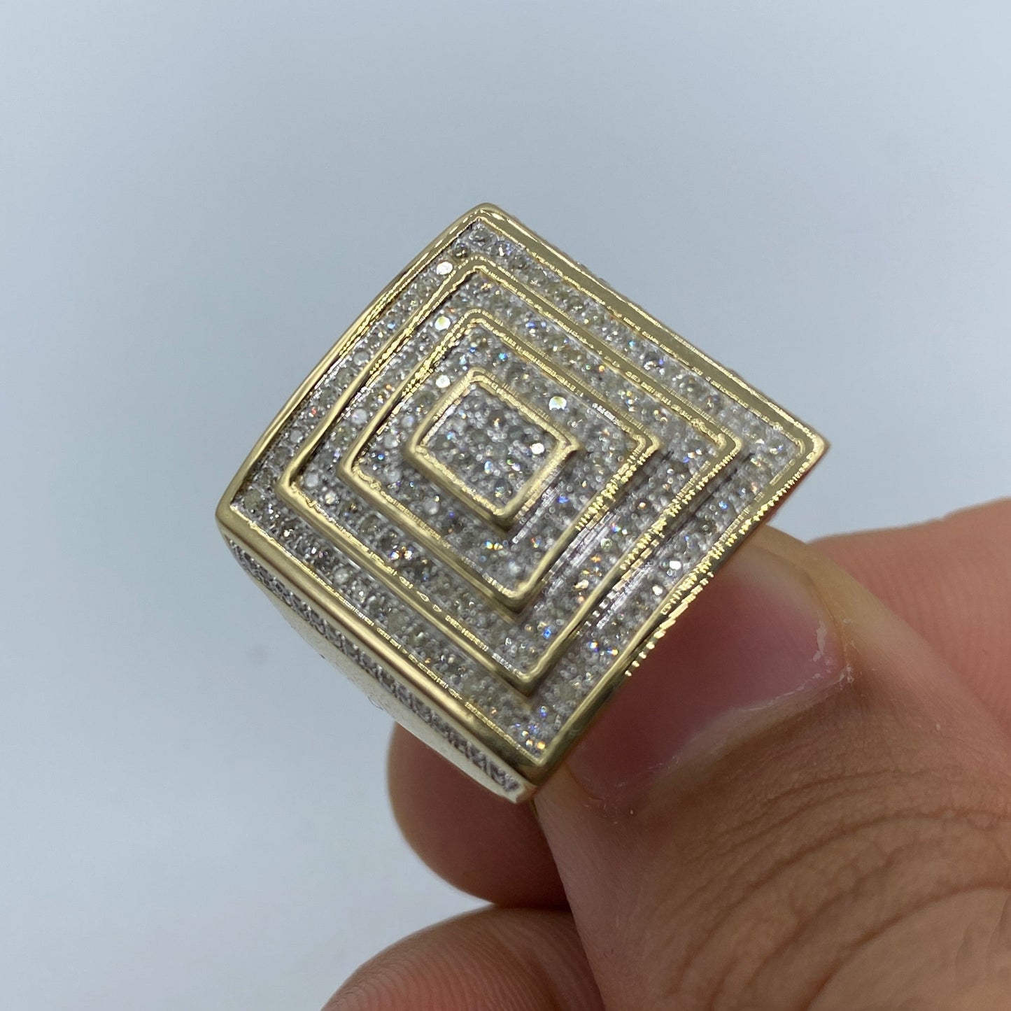 10K Square Offset Diamond Ring