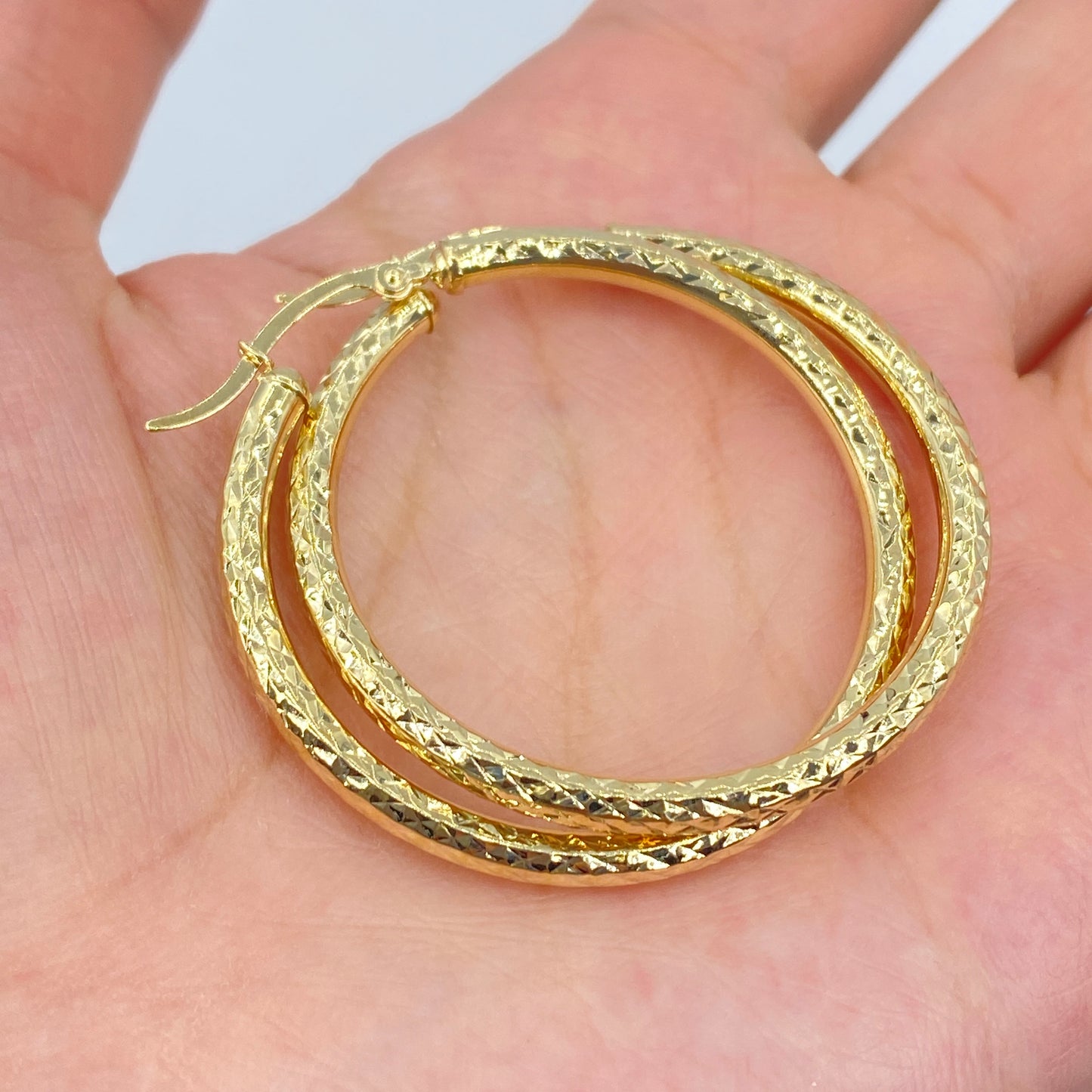 14K Alligator Diamond-Cut Textured Gold Hoop Earrings 3.5MM