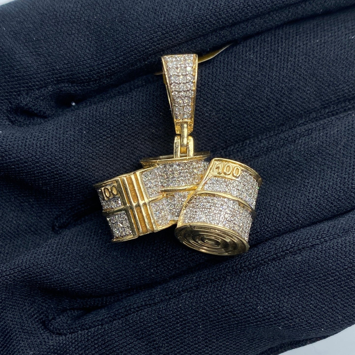 10k Bundles of Cash Pendant