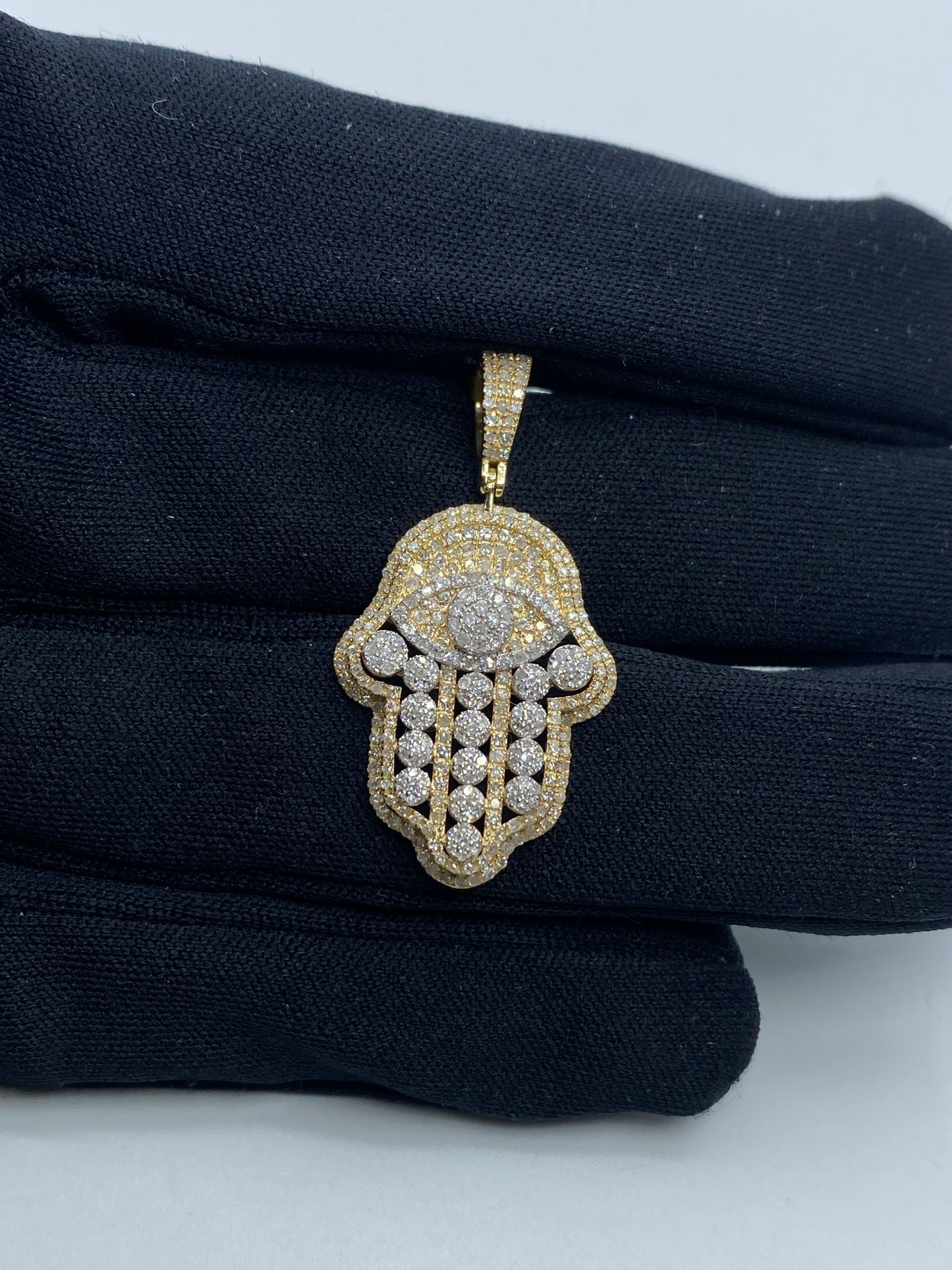 10K Hamsa Pendant