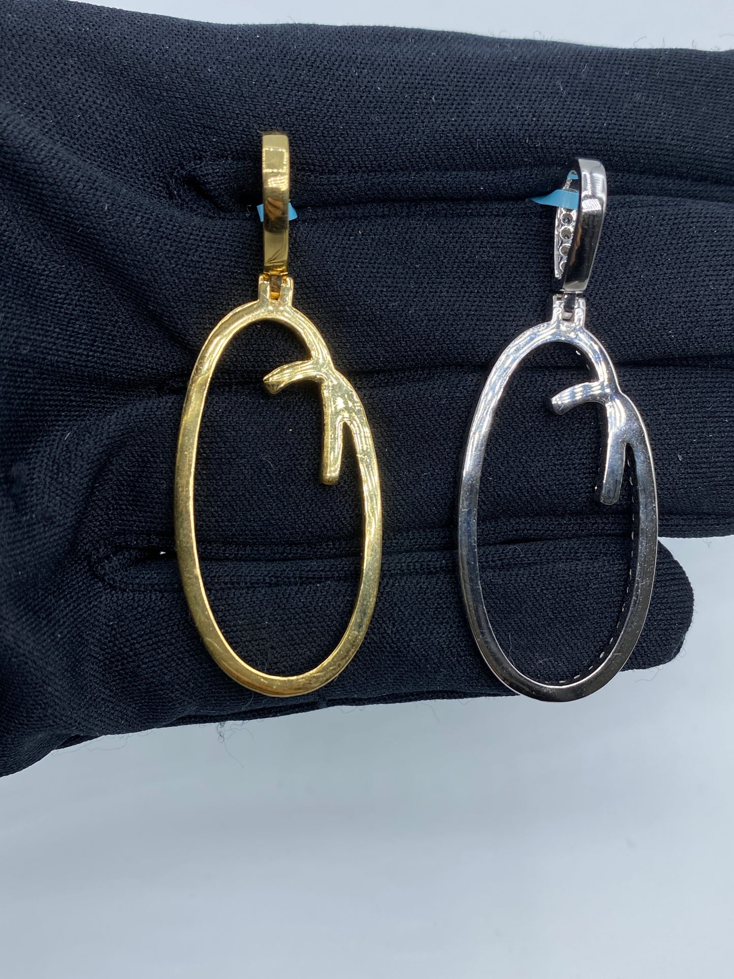 14k Initial O Large Script Pendant