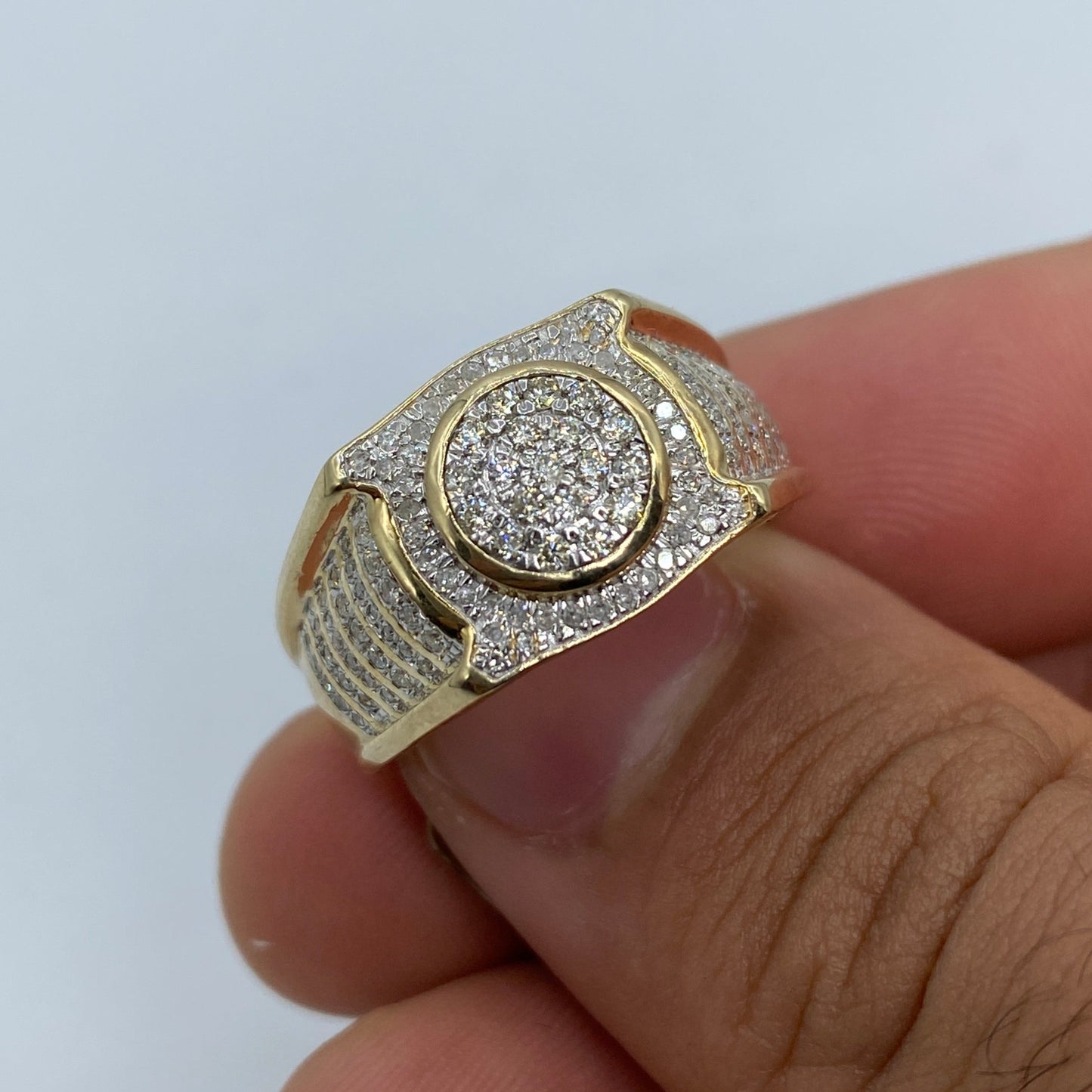 10K Circle Prometheus Diamond Ring