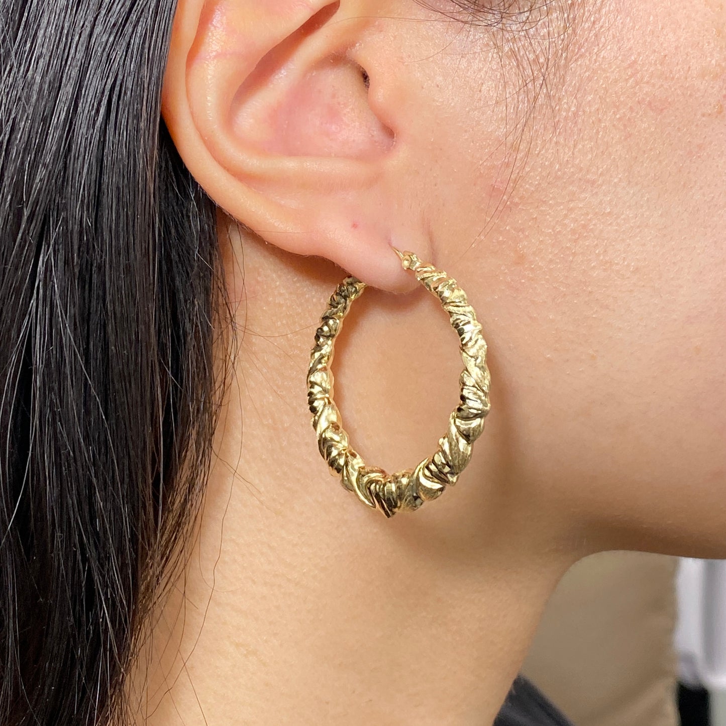 10K Circle Puff Heart Hoop Earrings