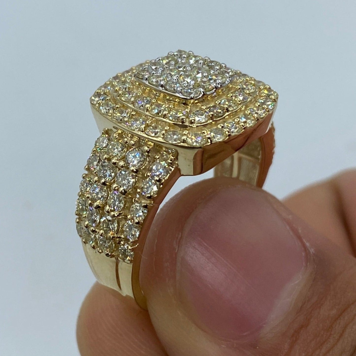 10K Square Elegant Diamond Ring