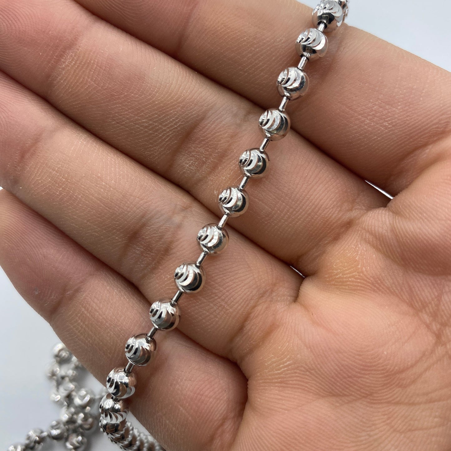 14K White Gold 5.2MM Moon Cut Chain 20-28"