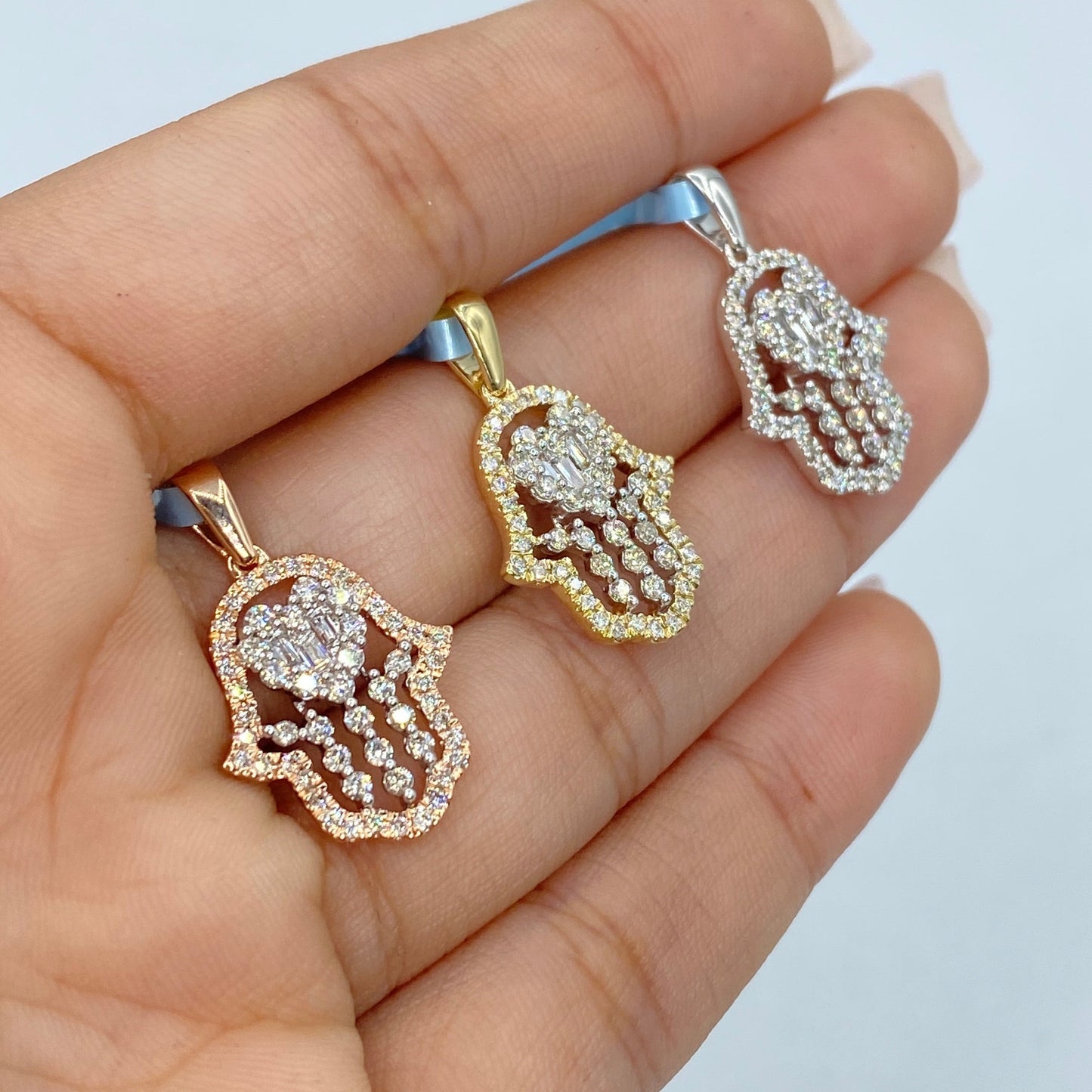 14K Heart Hamsa Diamond Pendant