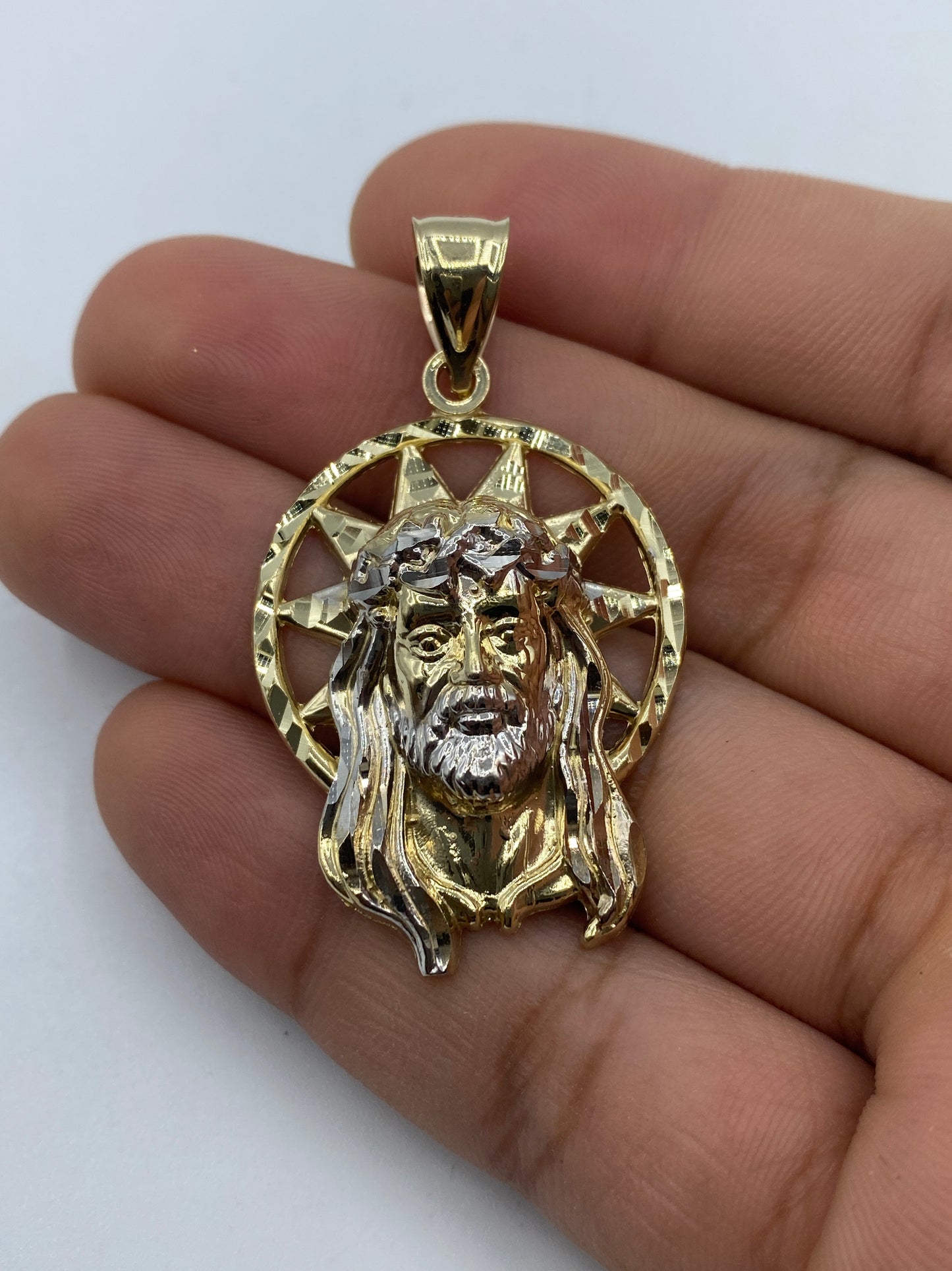 14K Jesus Head With Halo Pendant 2.0"