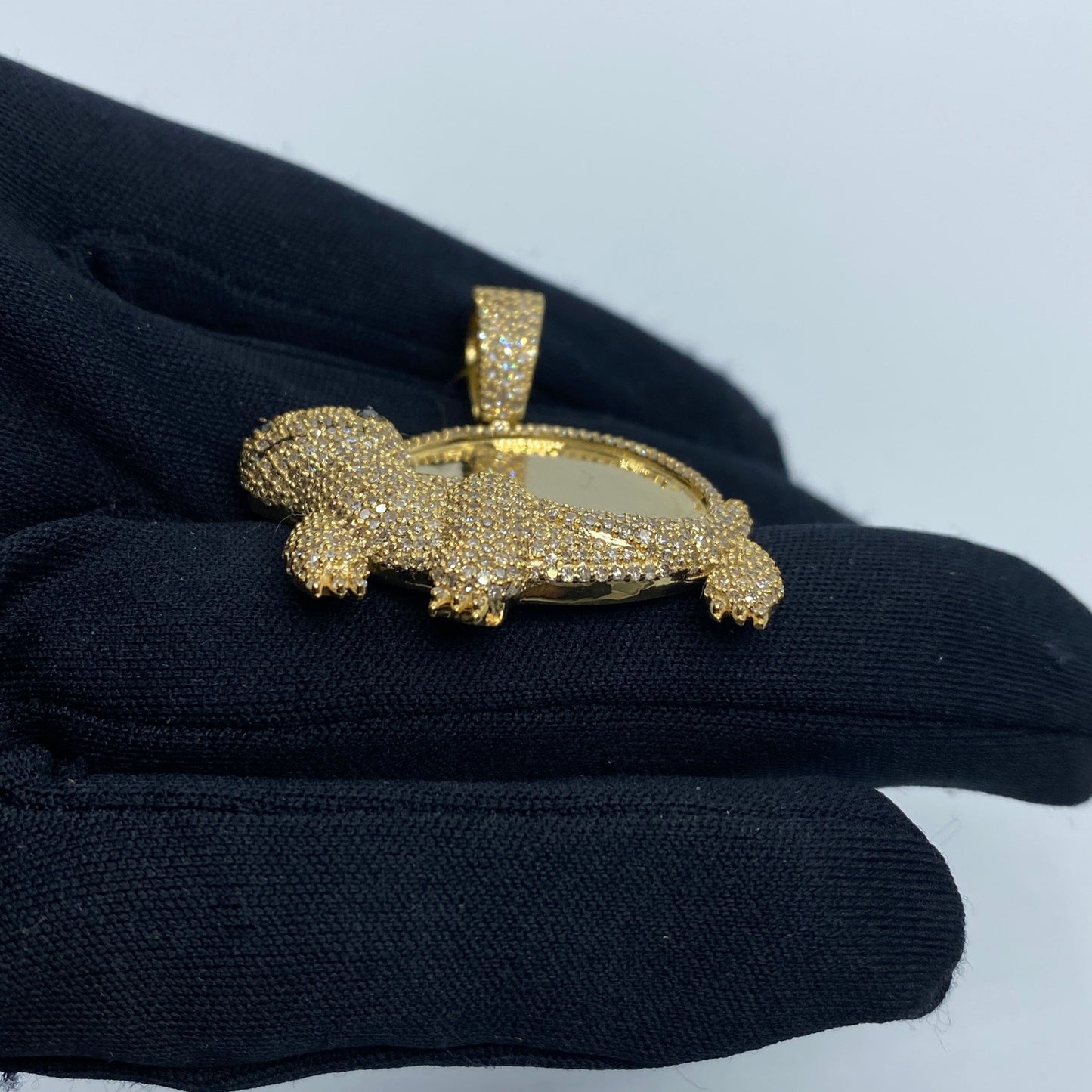 14K Turtle Picture Photo Diamond Pendant