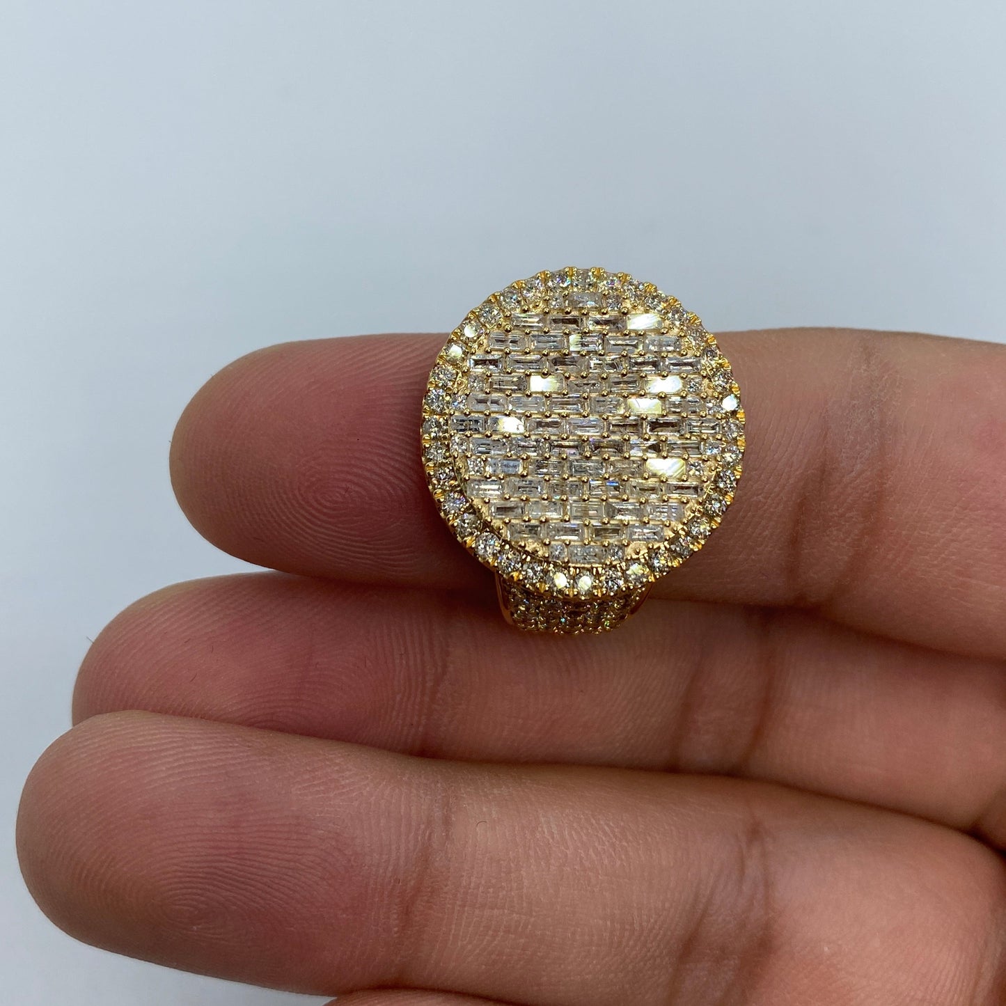 14K Circle Diamond Baguette Ring