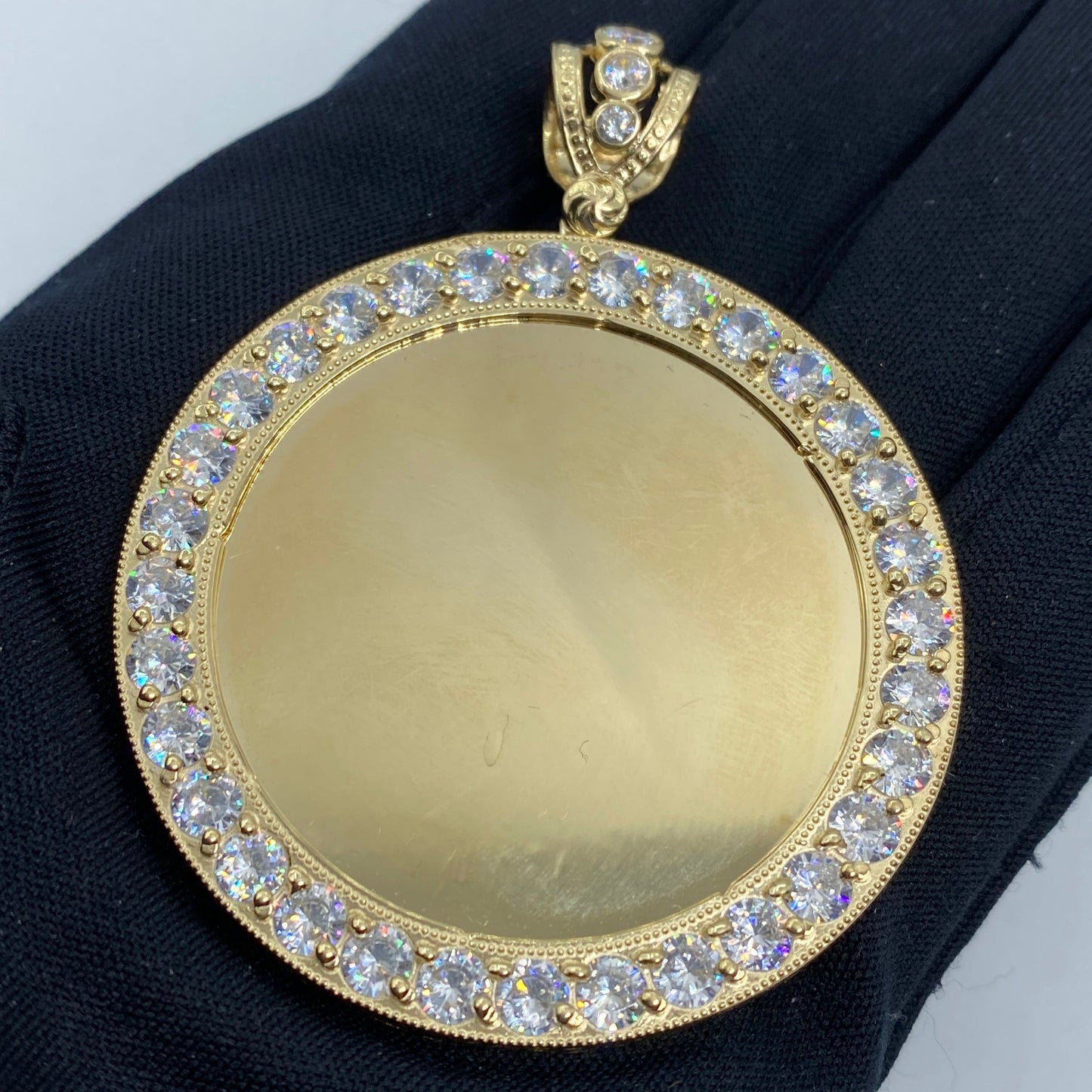 14K Circle Picture Photo Pendant