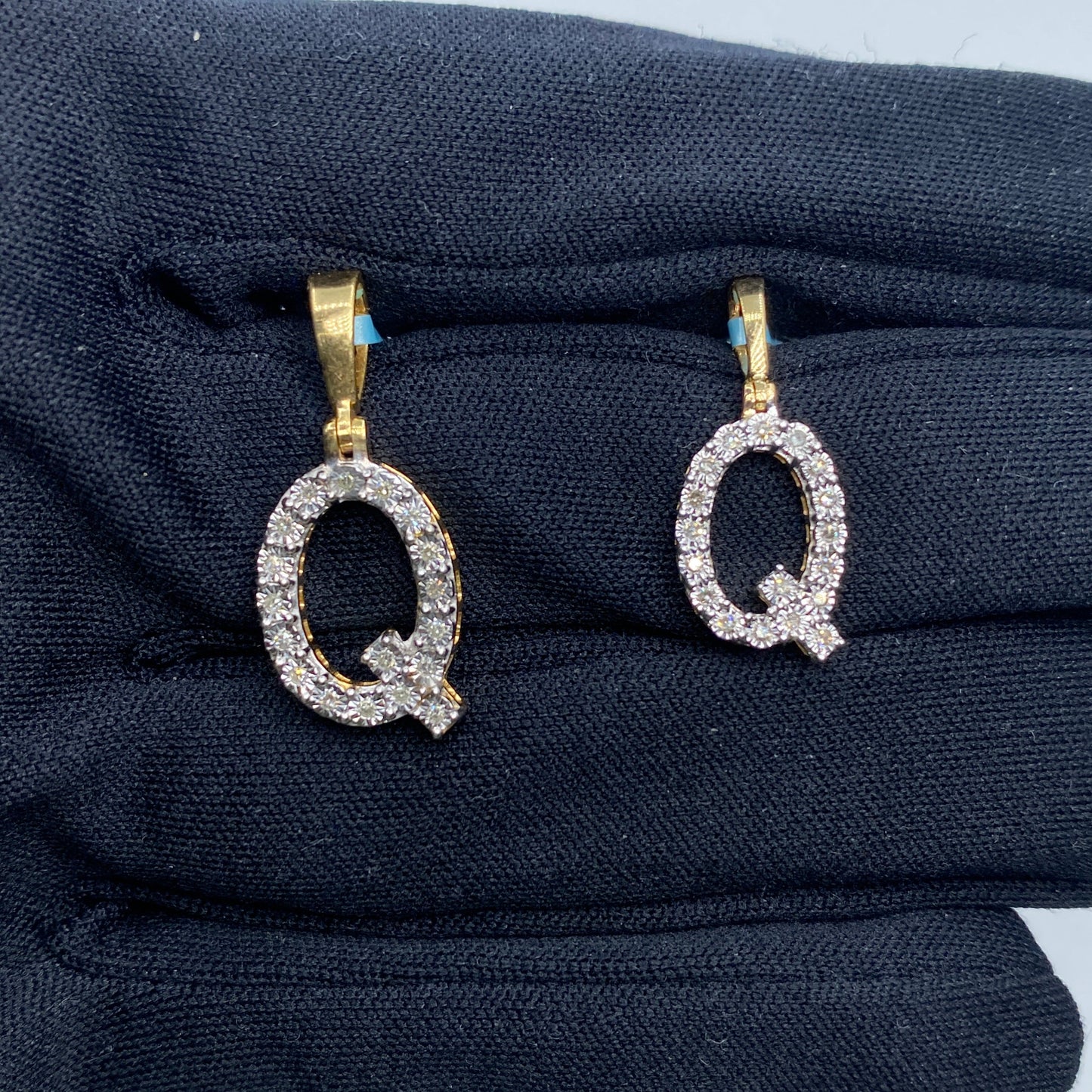14k Single Stone Initial Q Pendant