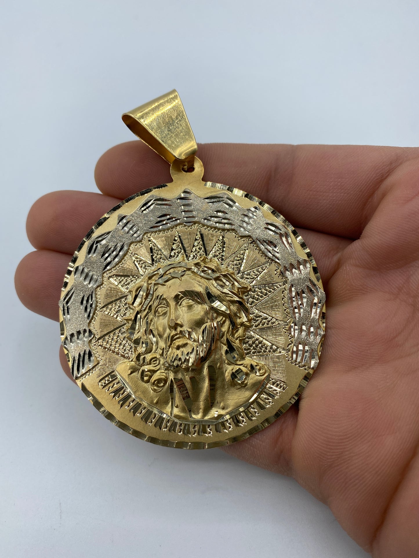14K Face of Jesus Medal Pendant
