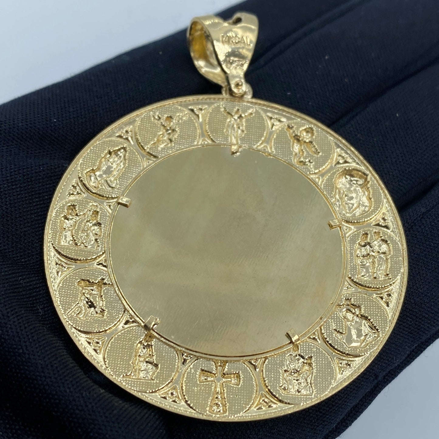 14K Jesus Save Us Circle Picture Photo Pendant