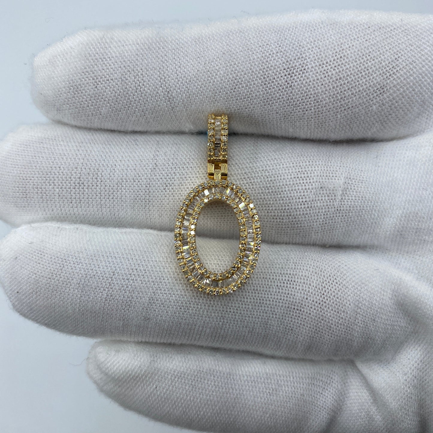 14K Initial O Diamond Baguette Pendant