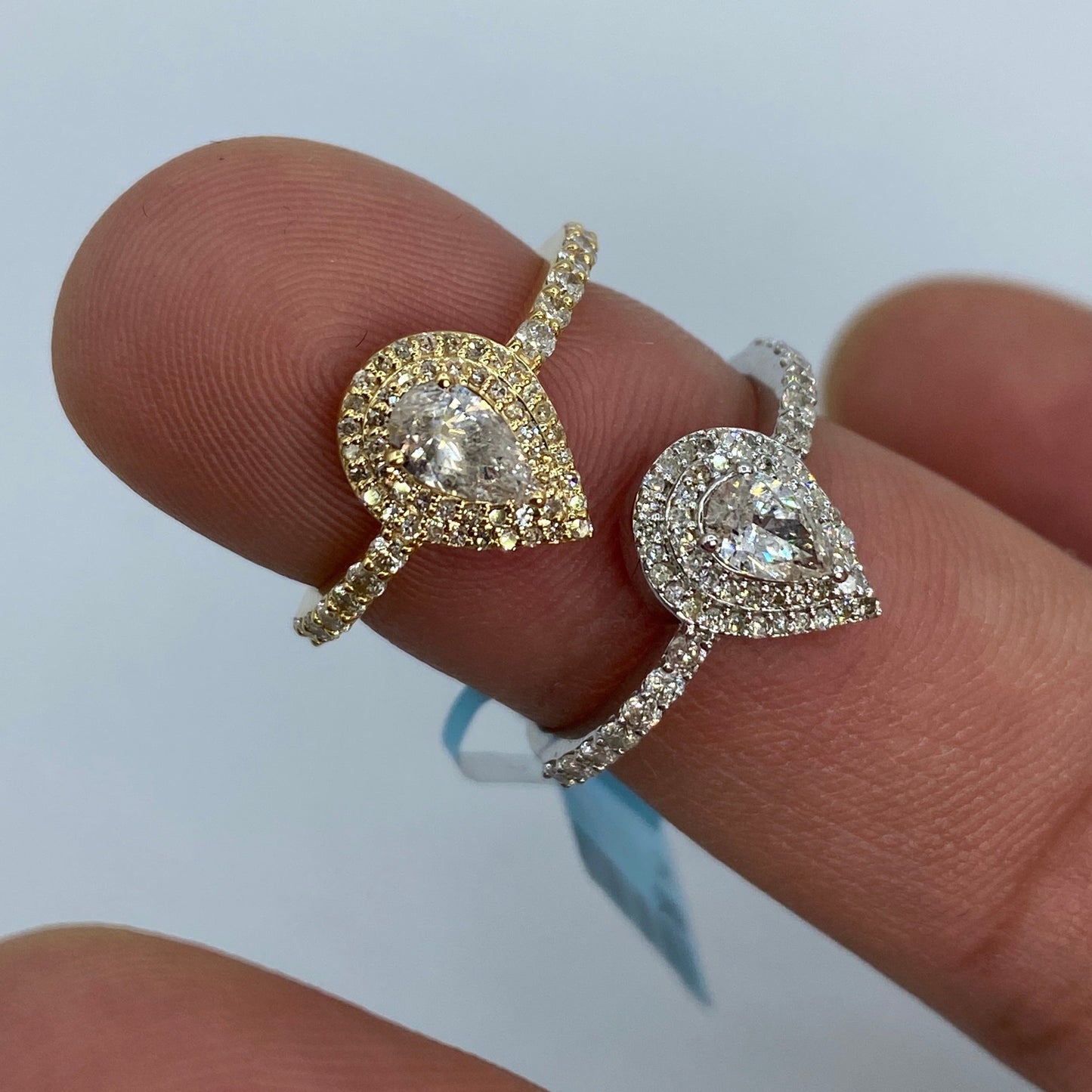 14K Pear Shape Large Center Stone Diamond Engagement Ring