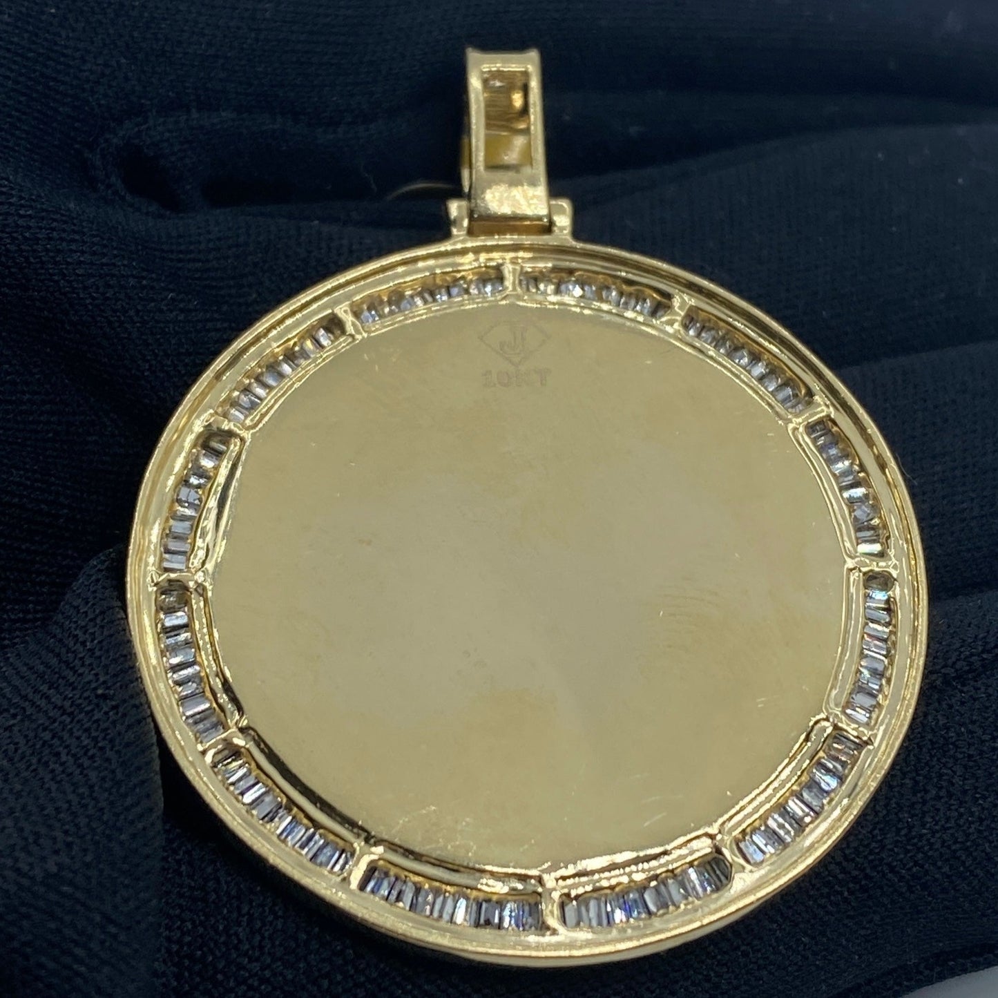 Circle Picture Diamond Baguette Pendant