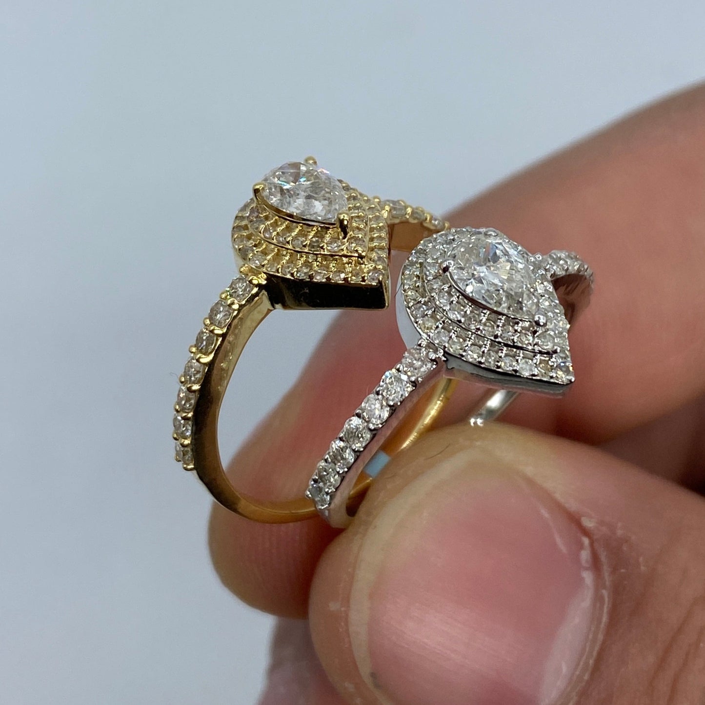 14K Pear Shape Large Center Stone Diamond Engagement Ring